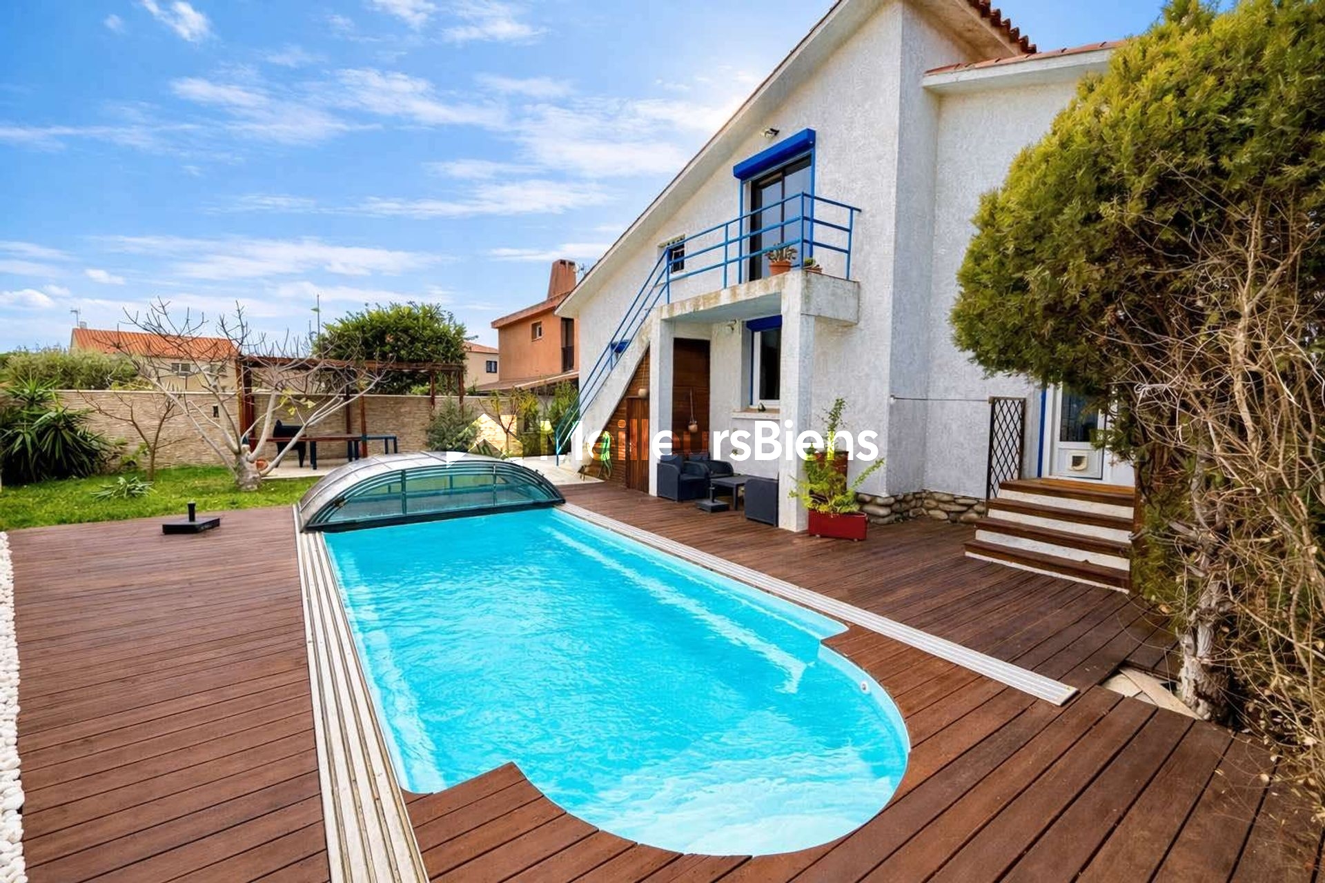 Villa T6 + studio indépendant + de 200 m² habitables Bompas