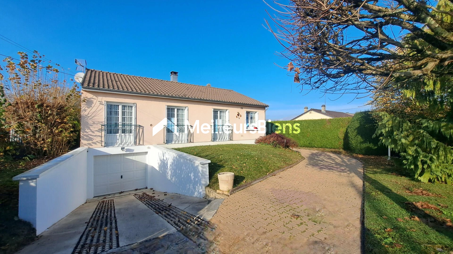 Maison de plain pied sur sous-sol