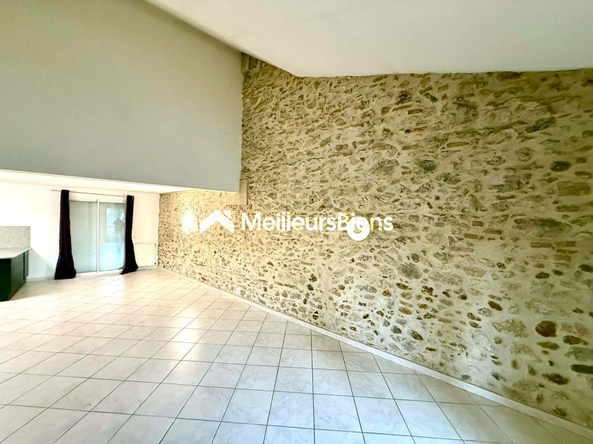 Maison de village T4 135m² + 132m² de garage à Rivesaltes