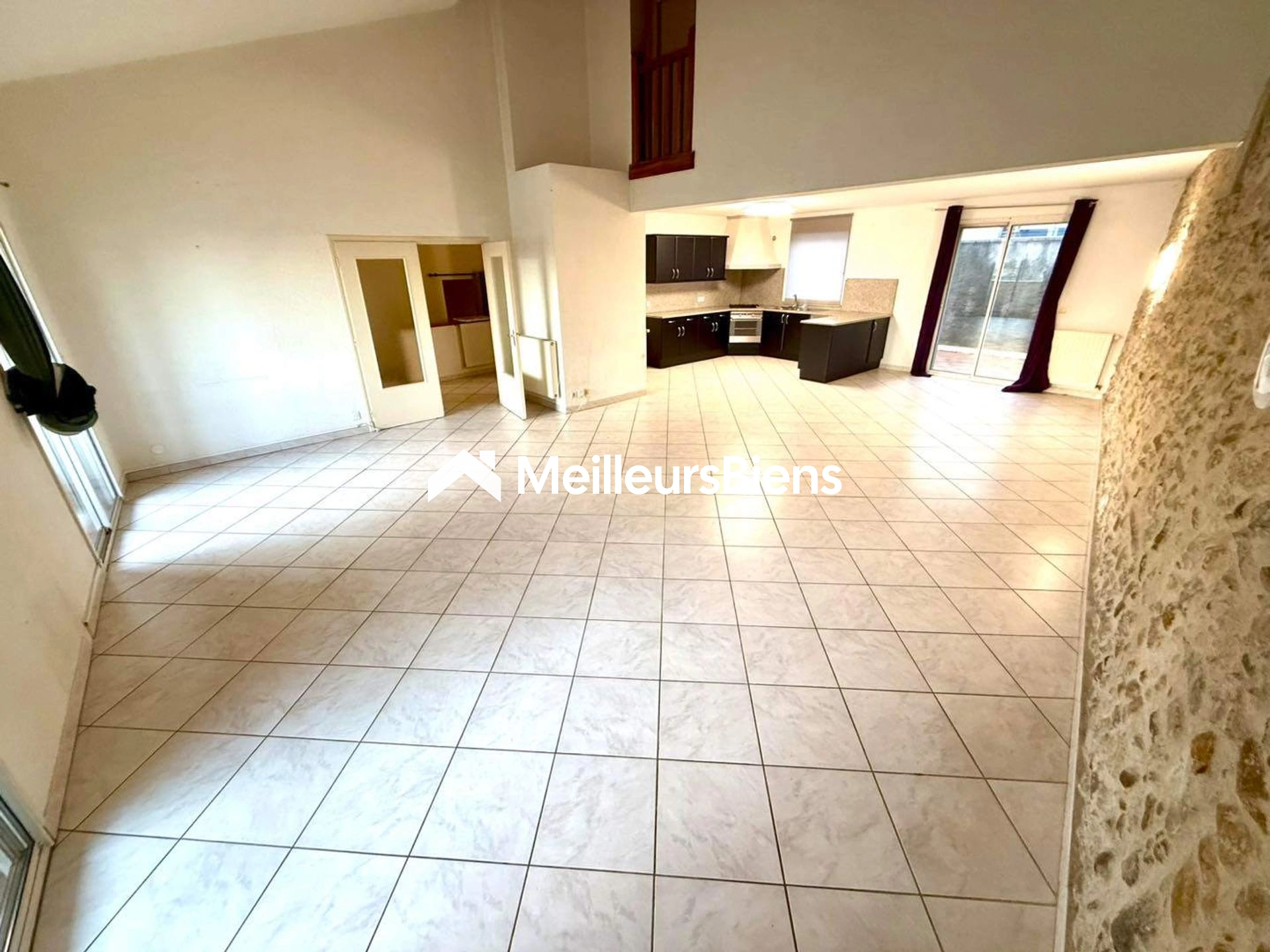 Maison de village T4 135m² + 132m² de garage à Rivesaltes