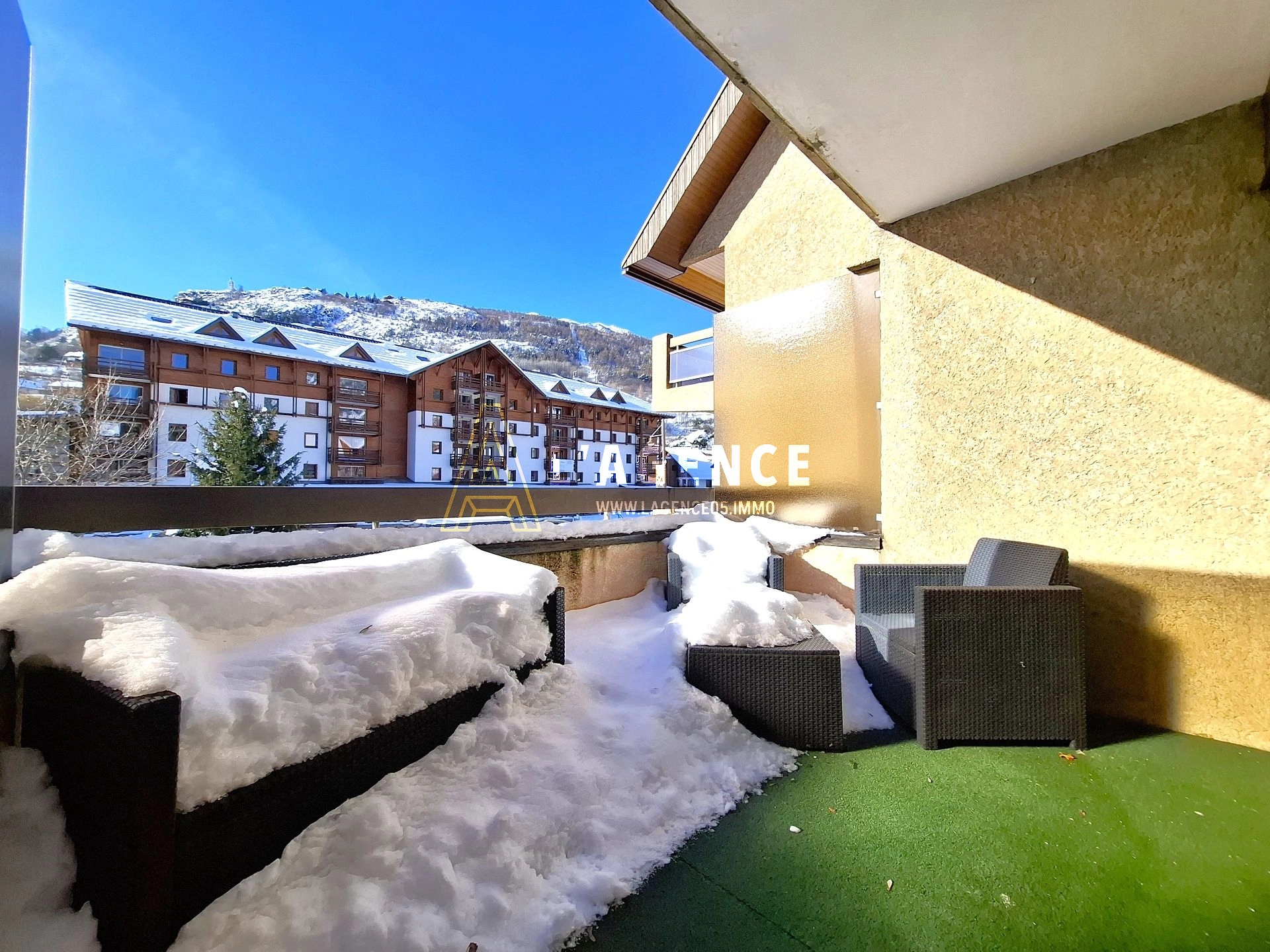Studio - " Face aux Pistes " - Le PROREL