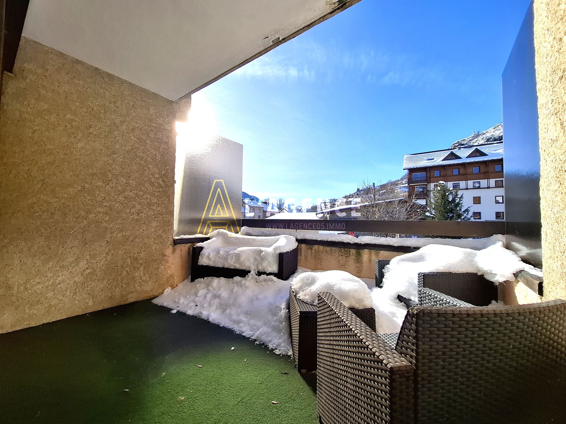 Studio - " Face aux Pistes " - Le PROREL