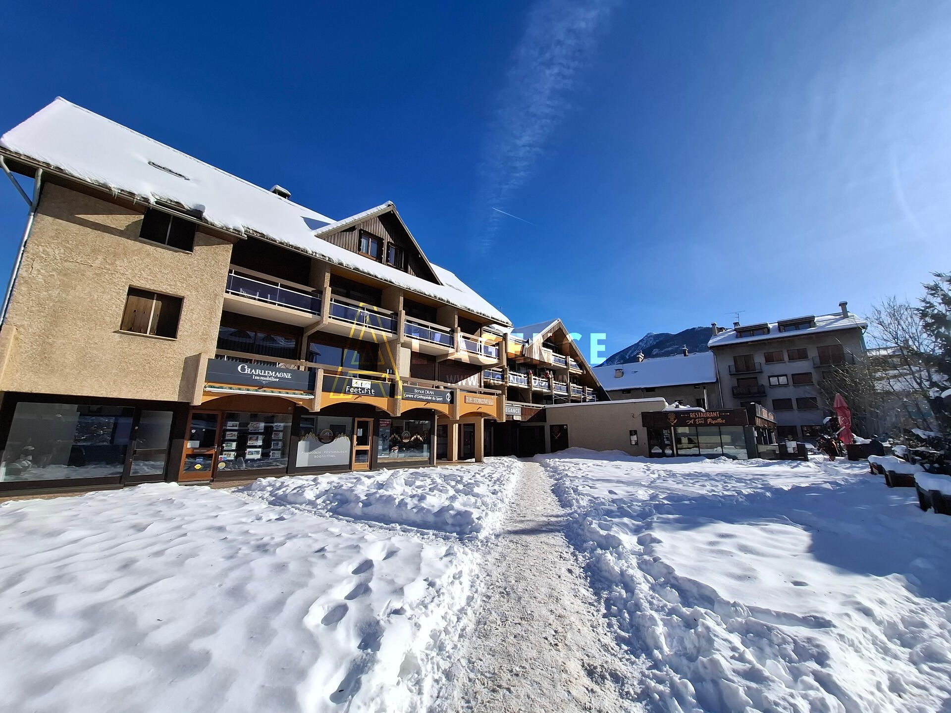 Studio - " Face aux Pistes " - Le PROREL