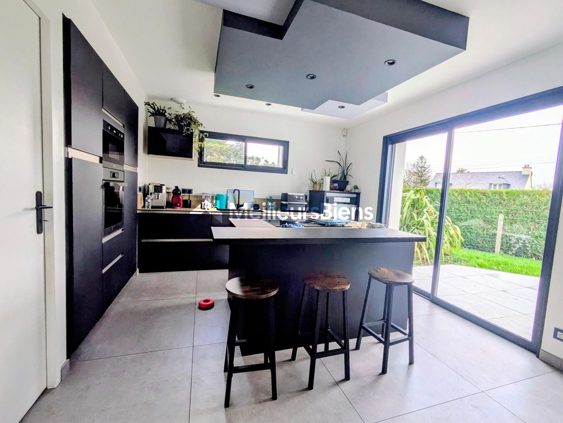 44350 GUERANDE - MAISON RECENTE DE PLAIN PIED AVEC PISCINE