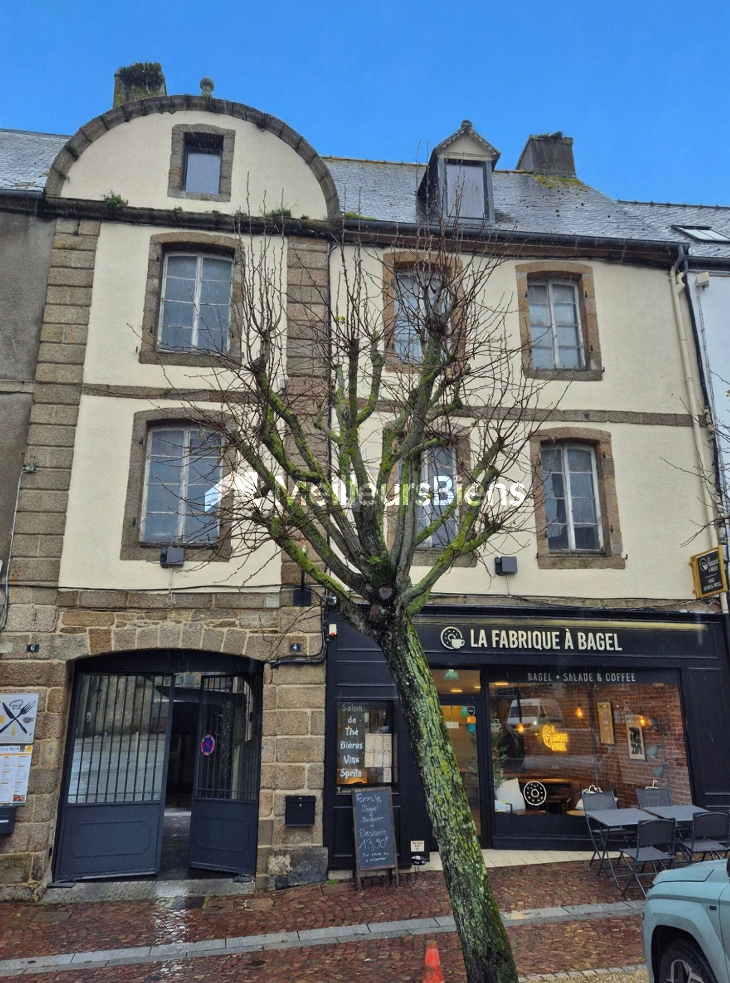 Centre ville immeuble de 8 pièces sur sur une surface de 233m².