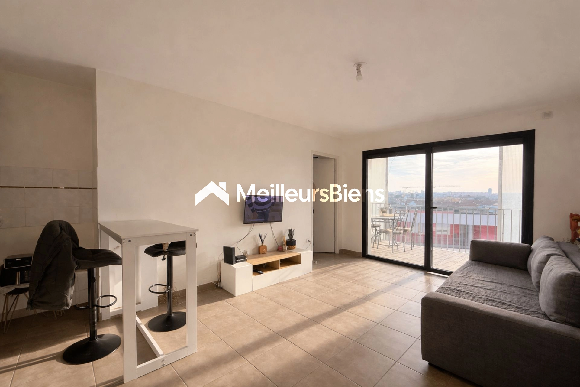 T2 lumineux de 42 m² avec terrasse plein sud, vue dégagée – face métro Borderouge