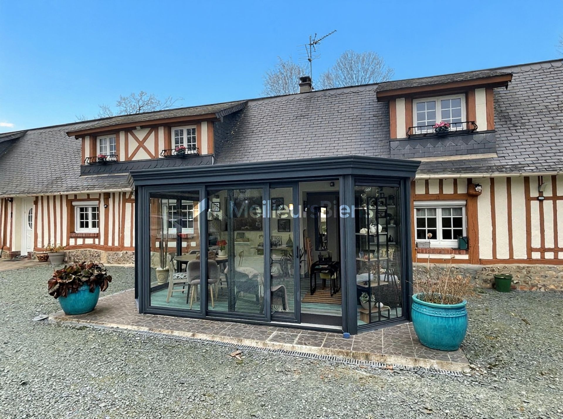 🏡 Longère normande rénovée – 180 m² – 4 chambres – Jardin 3 470 m² – Garage 80 m²  📍 Ouville-l’Abbaye – Proche de Yerville
