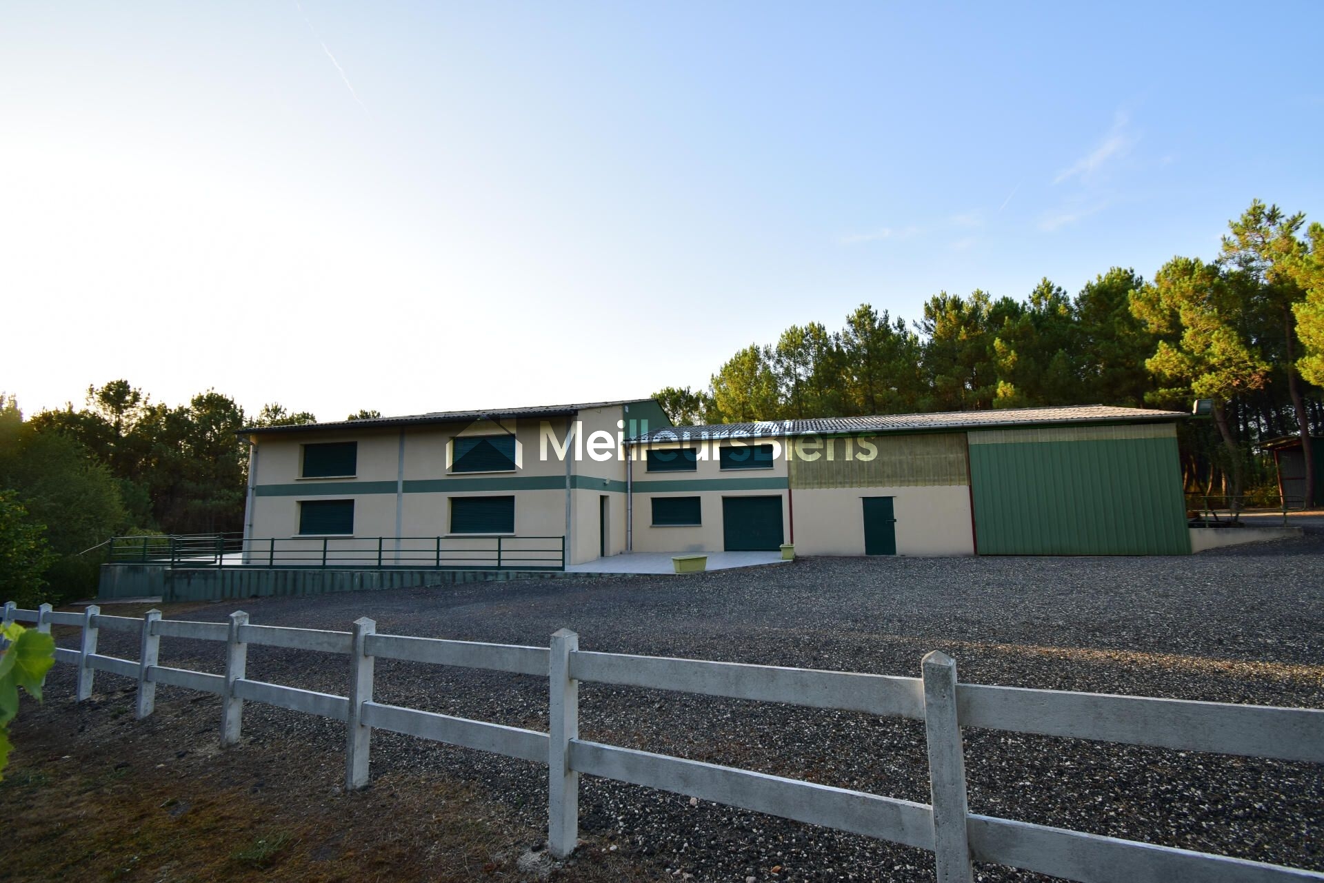 Domaine de chasse de 600m² avec salle de réception de 218m²