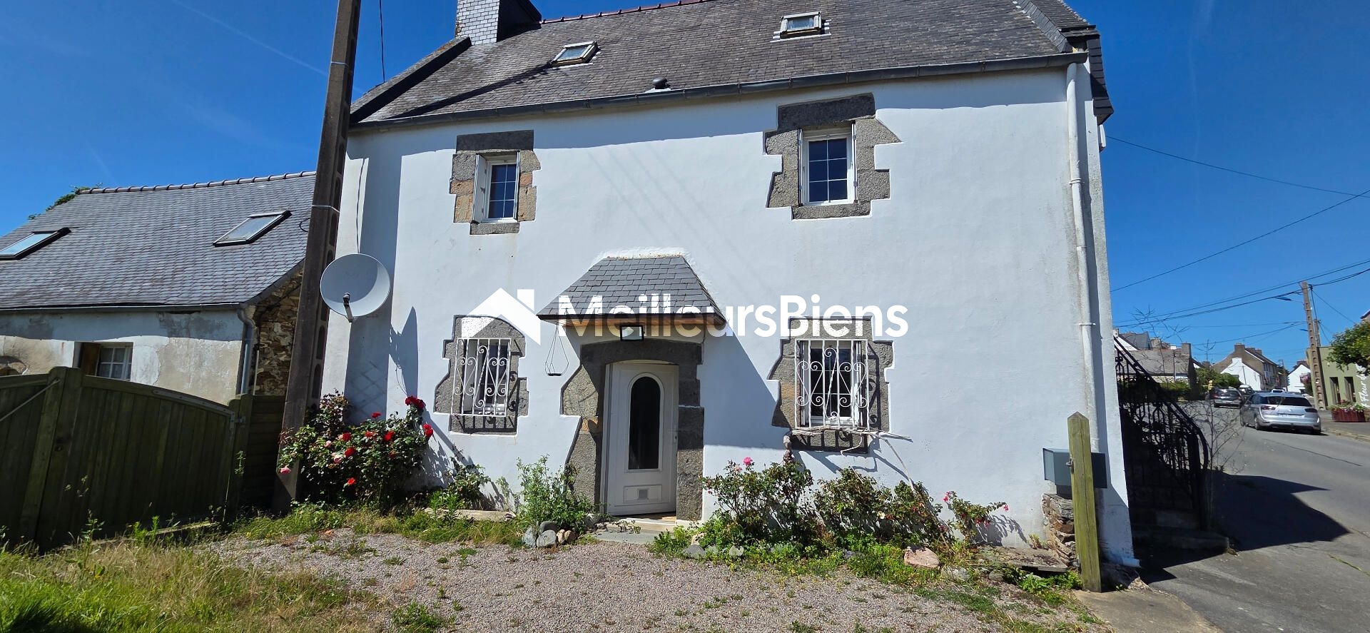 Jolie maison en pierre en plein cœur de Plestin