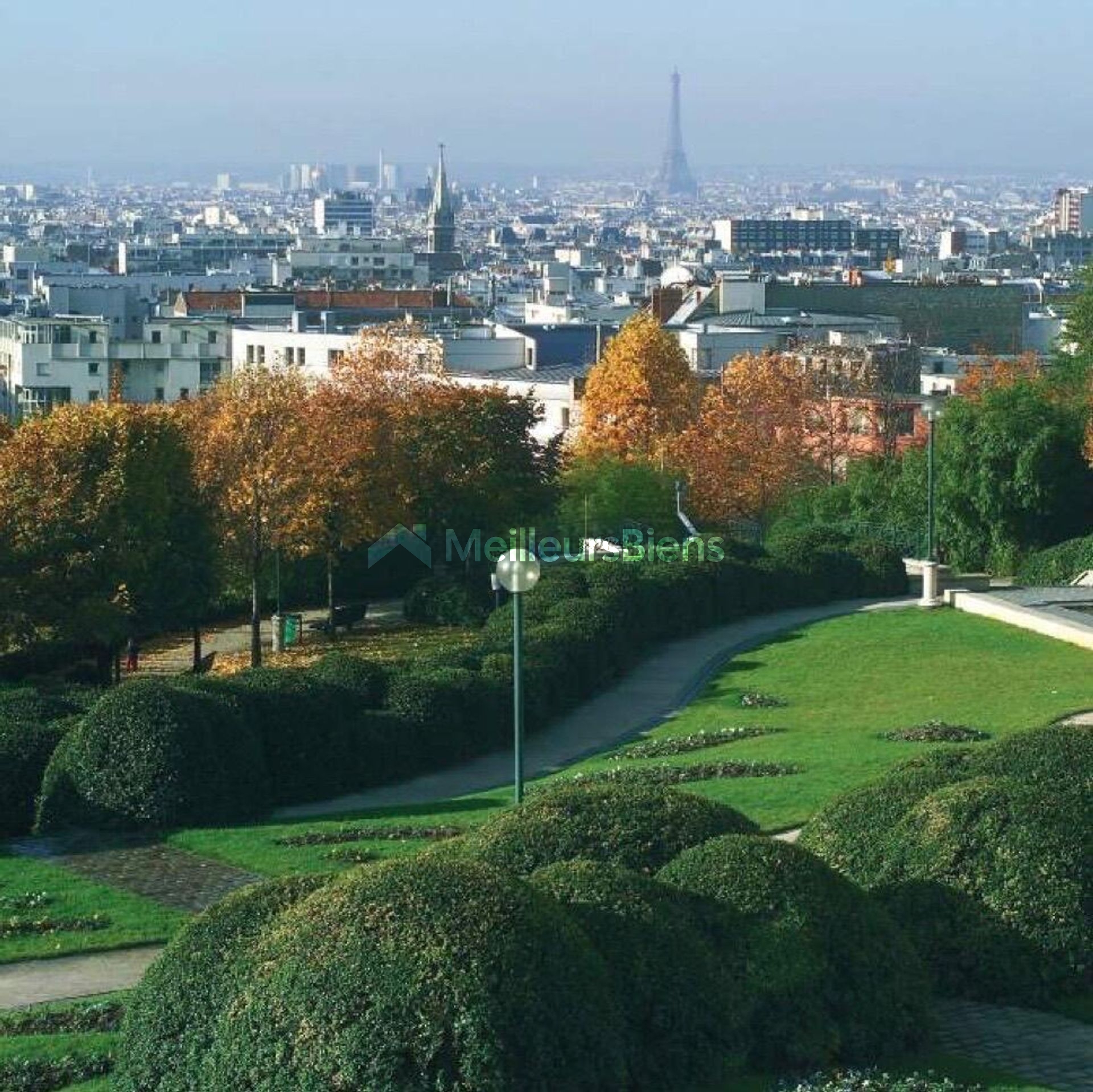 TRIPLEX AVEC JARDIN (PARIS)