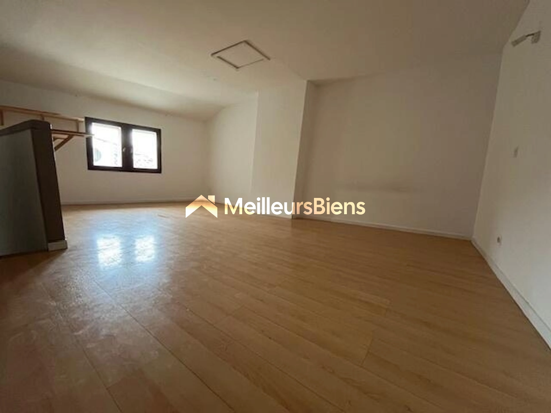 Exclusivité sur Grans, maison de village