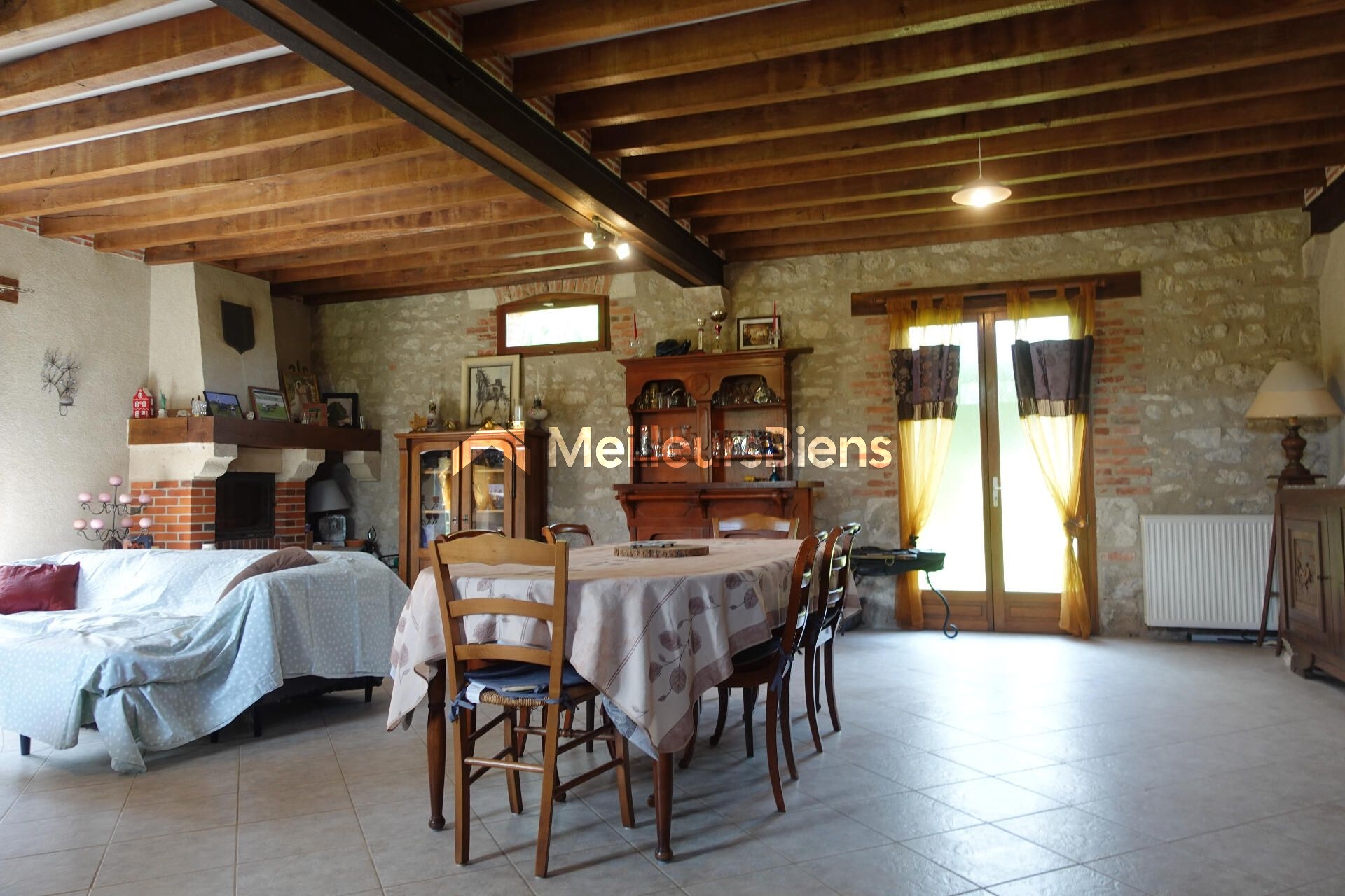 Maison de caractère sur 8618 m²