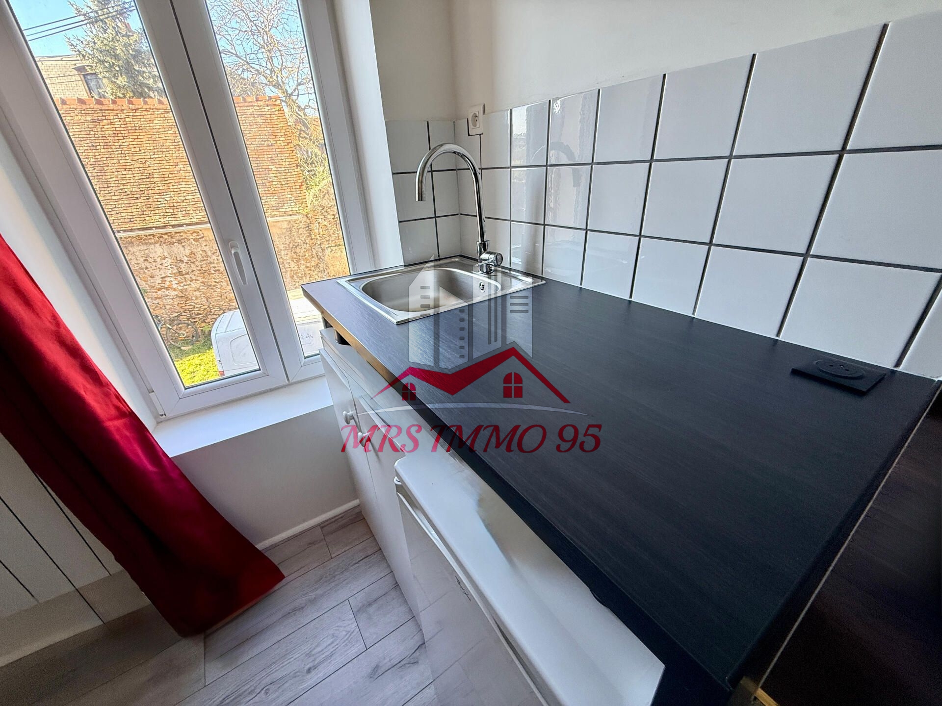 Appartement T1 Bis Meublé de 18,46m2 avec jardin privatif à DOMONT