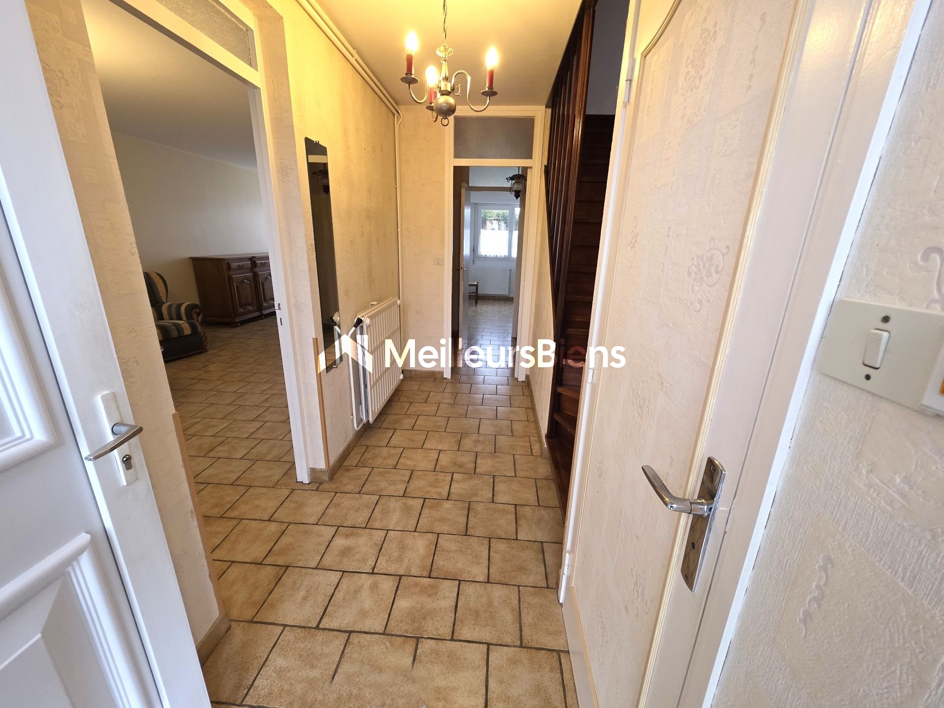 Très belle maison semi individuelle 3 chambres