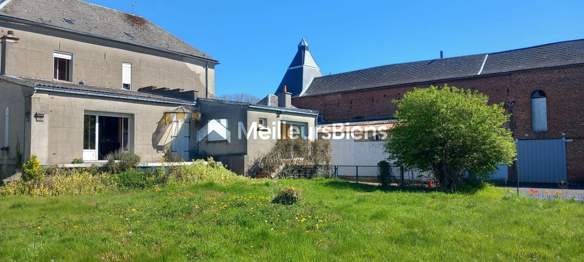 BELLE PROPRIETE AVEC DEPENDANCES ET PARC