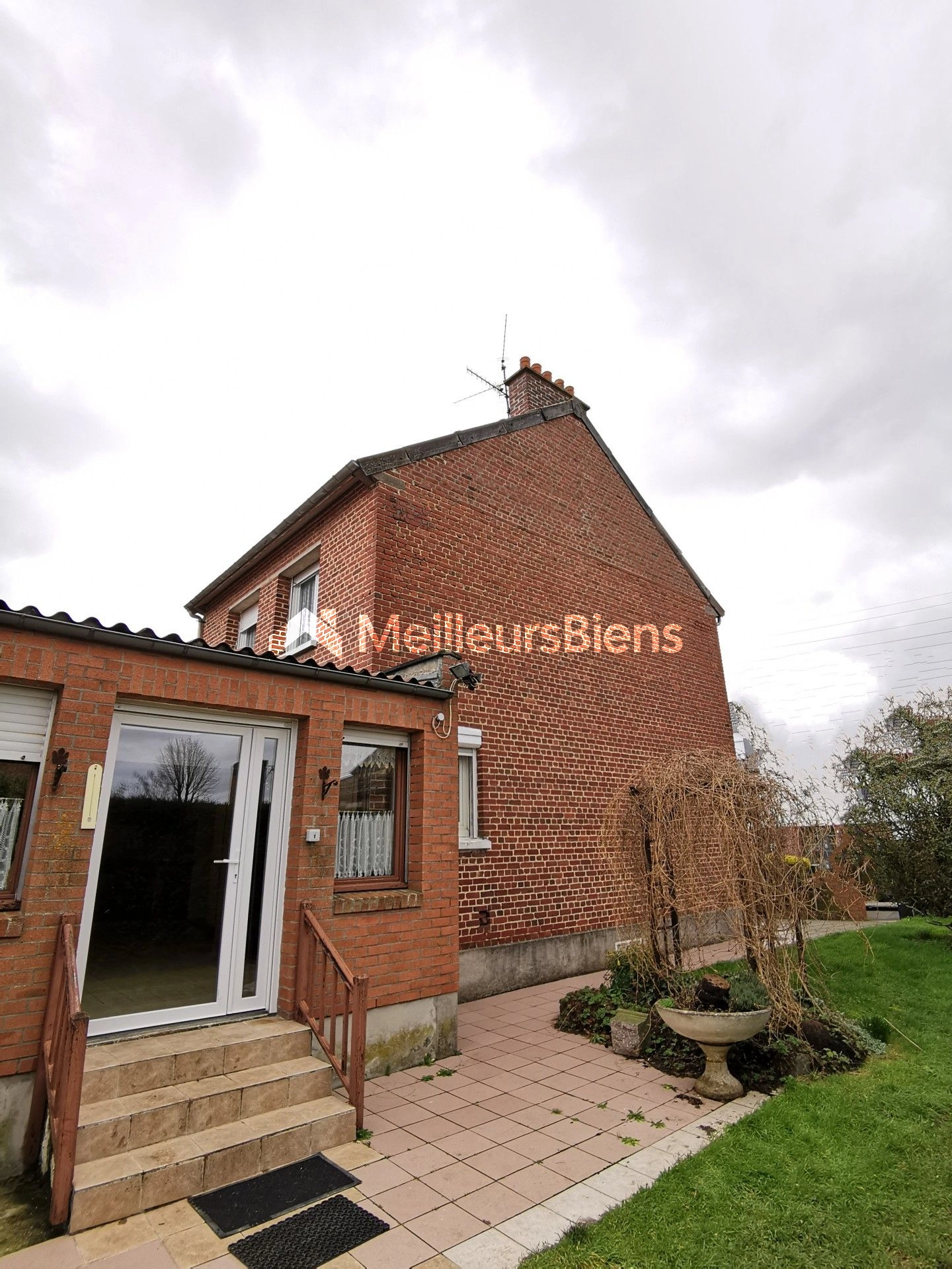 MAISON INDIVIDUELLE TYPE BATIR 4 CHAMBRES GARAGE PATURE