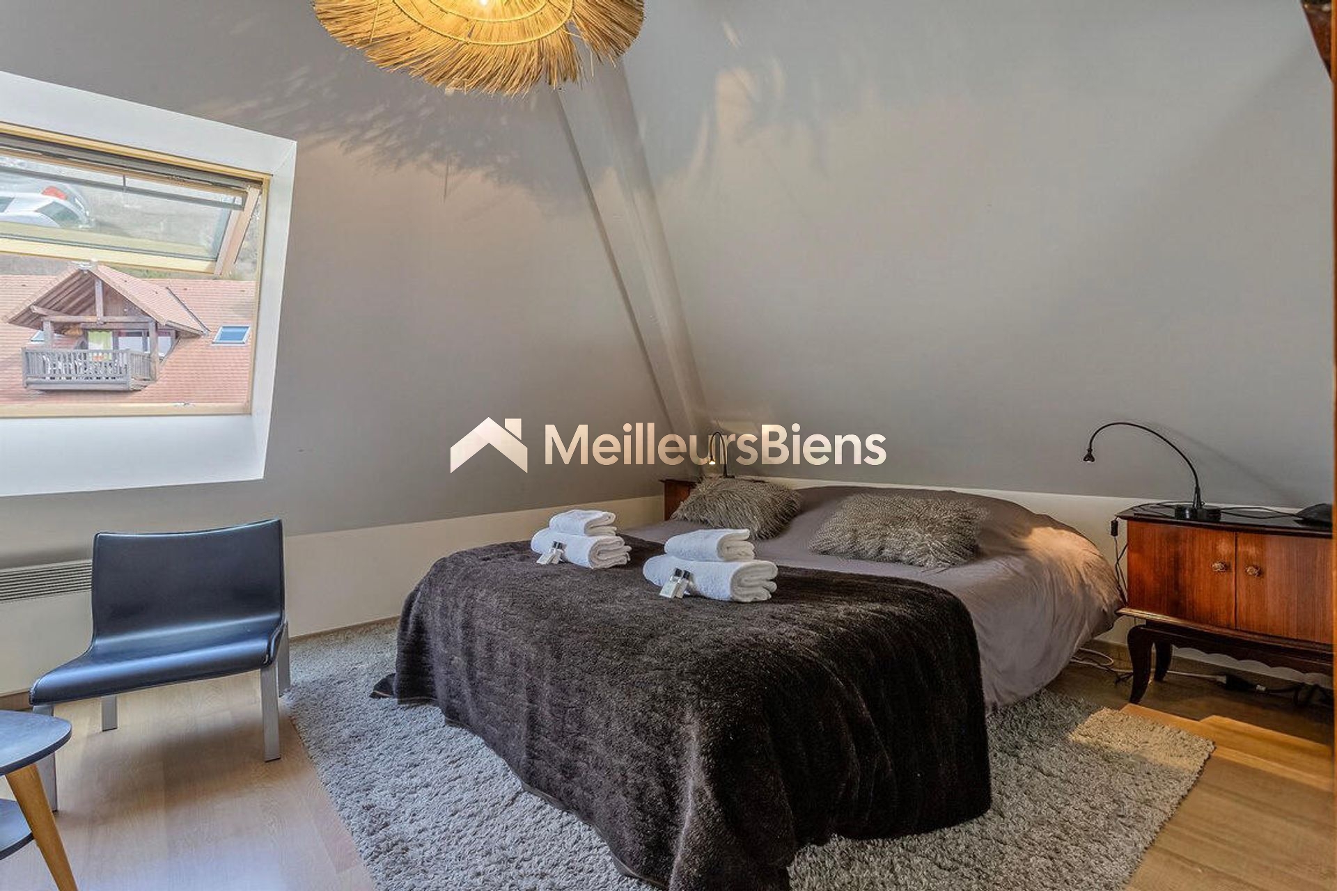 Duplex T3 avec terrasse, vue château – Menthon-Saint-Bernard
