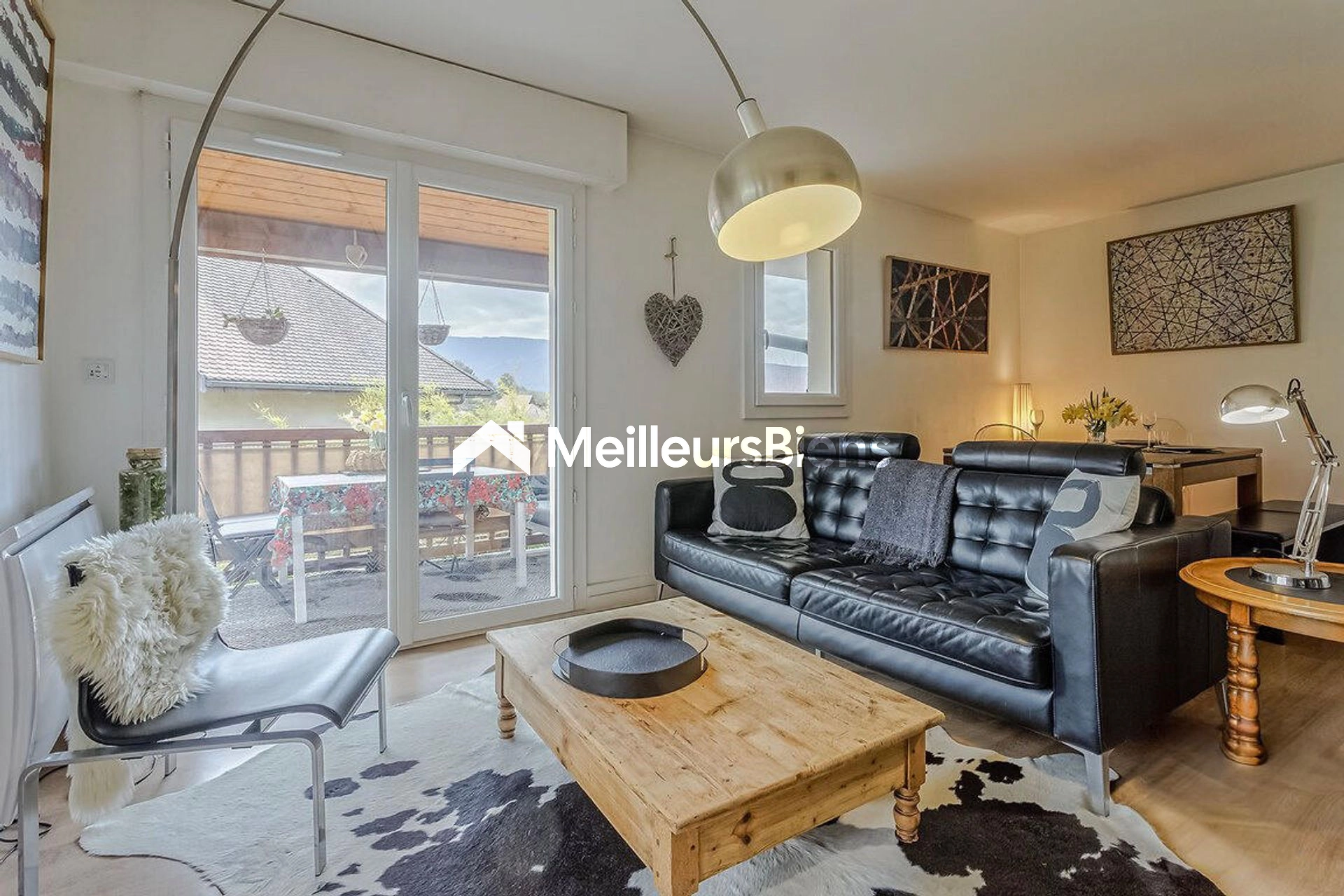 Duplex T3 avec terrasse, vue château – Menthon-Saint-Bernard