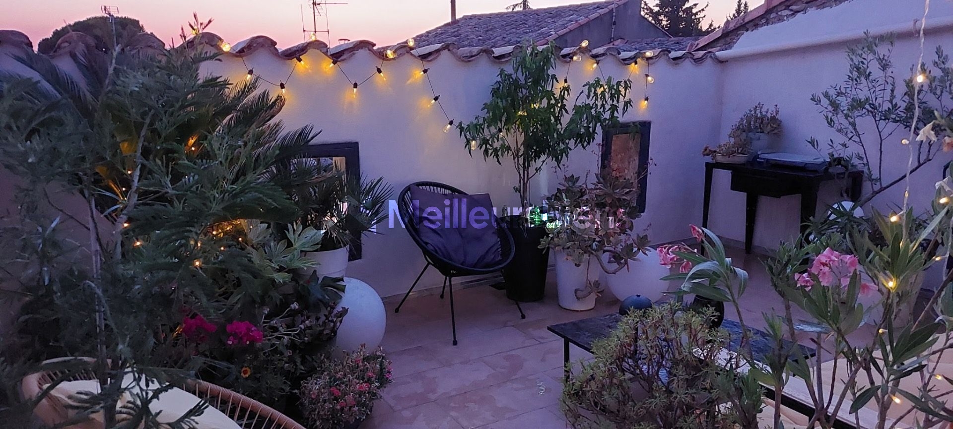 Maison de village rénovée...un cocon plein de charme avec terrasse tropézienne
