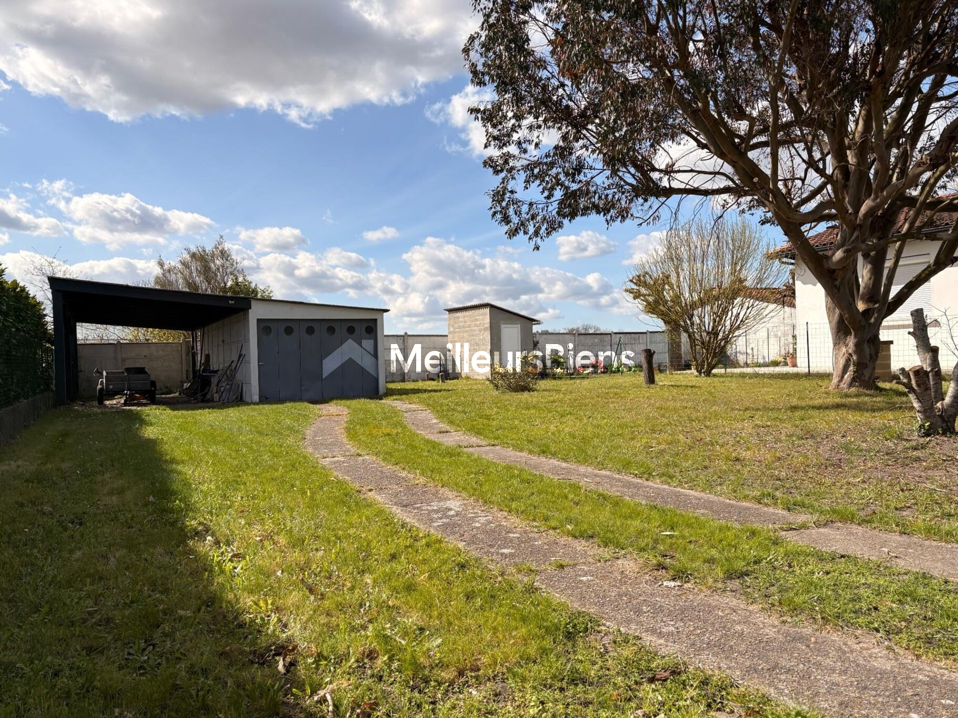 Terrain à bâtir 478 m2 viabilisé et libre de constructeur