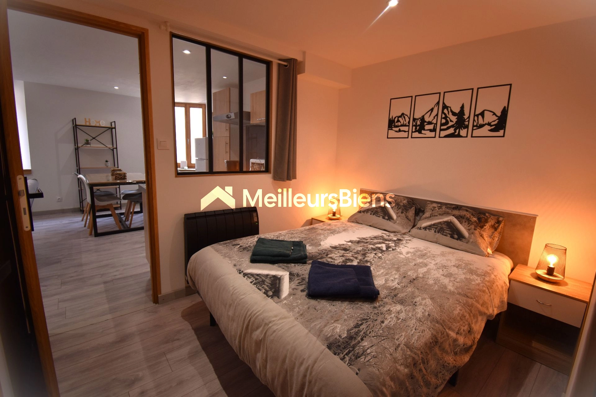 Charmant appartement T2 à la location meublée, moderne et chaleureux avec casier de rangement