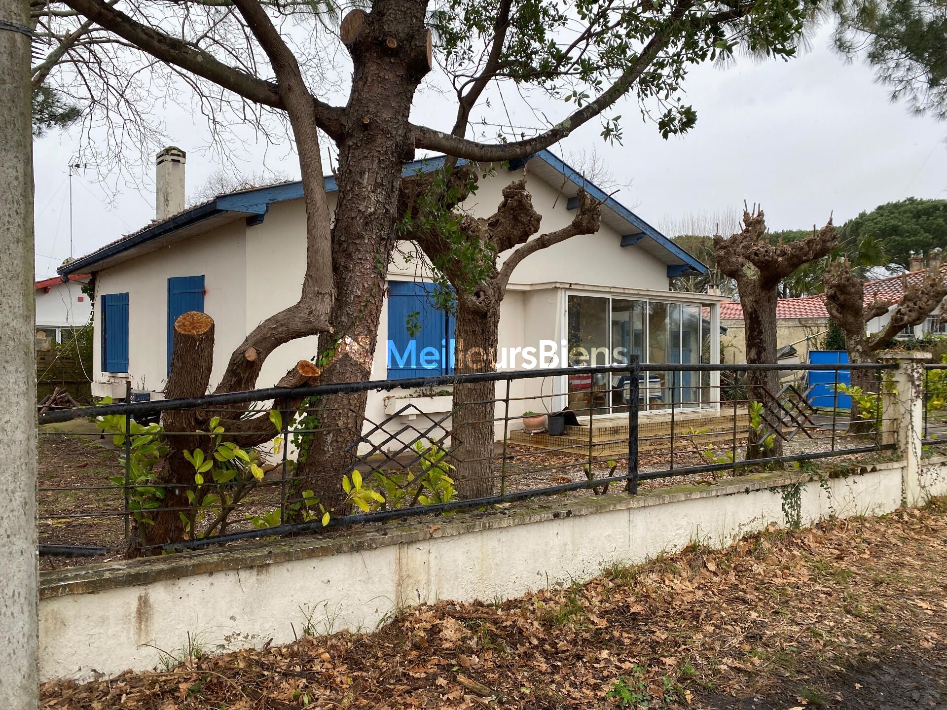 Maison à rénover à 200m du Bassin