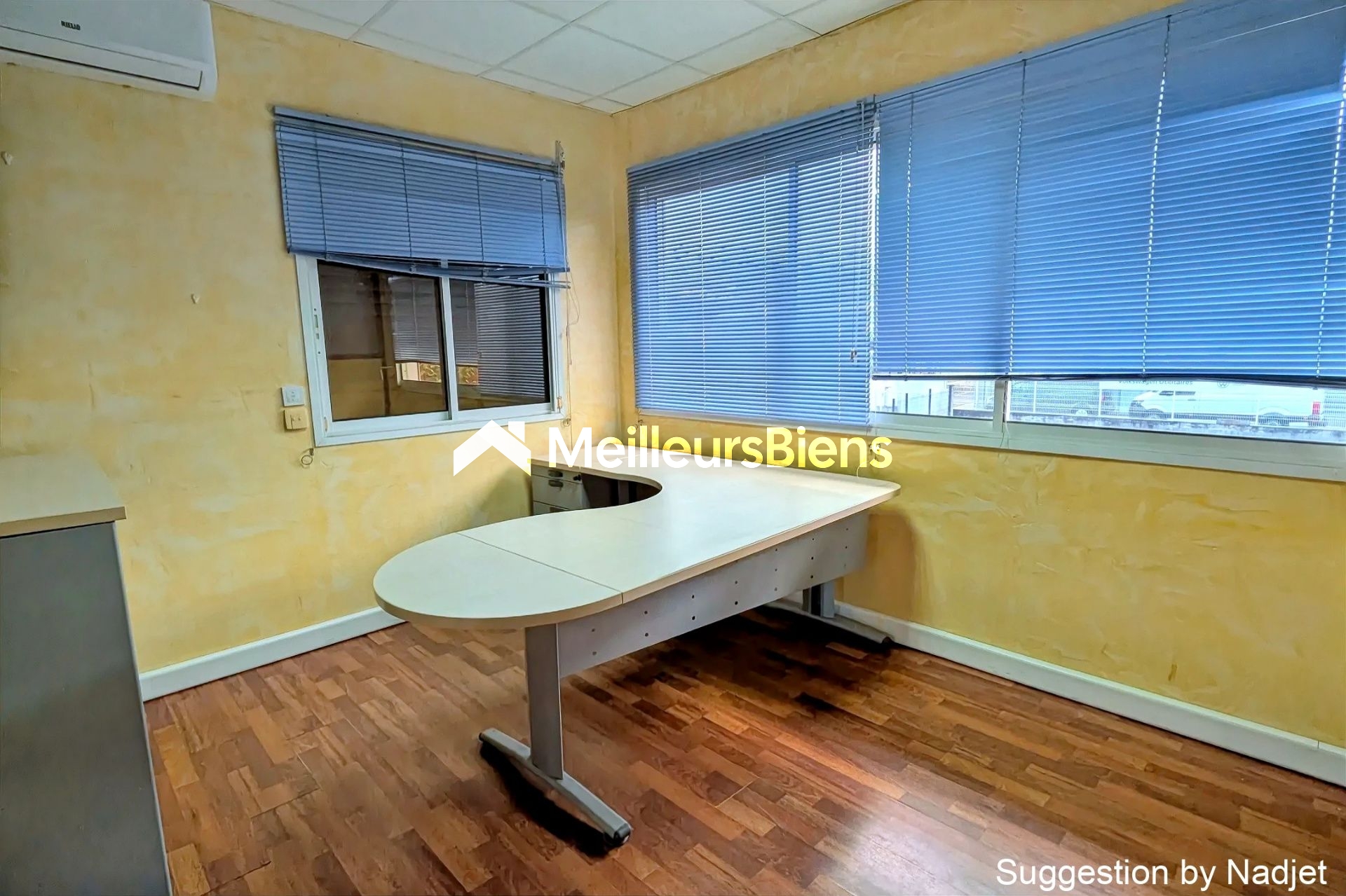 Local professionnel 94 m² – 3 bureaux + salle d'attente – Accès PMR – Idéal cabinet médical