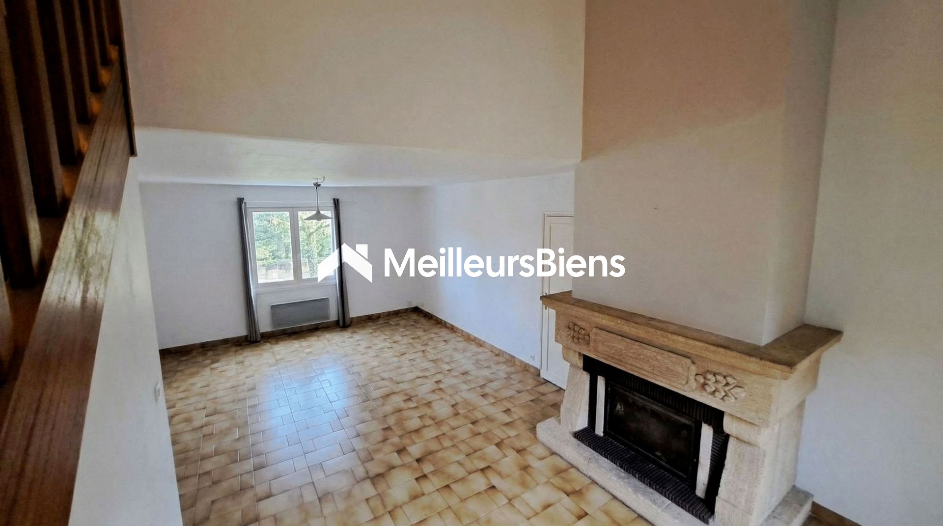 Grand pavillon 160m sur 1210m²