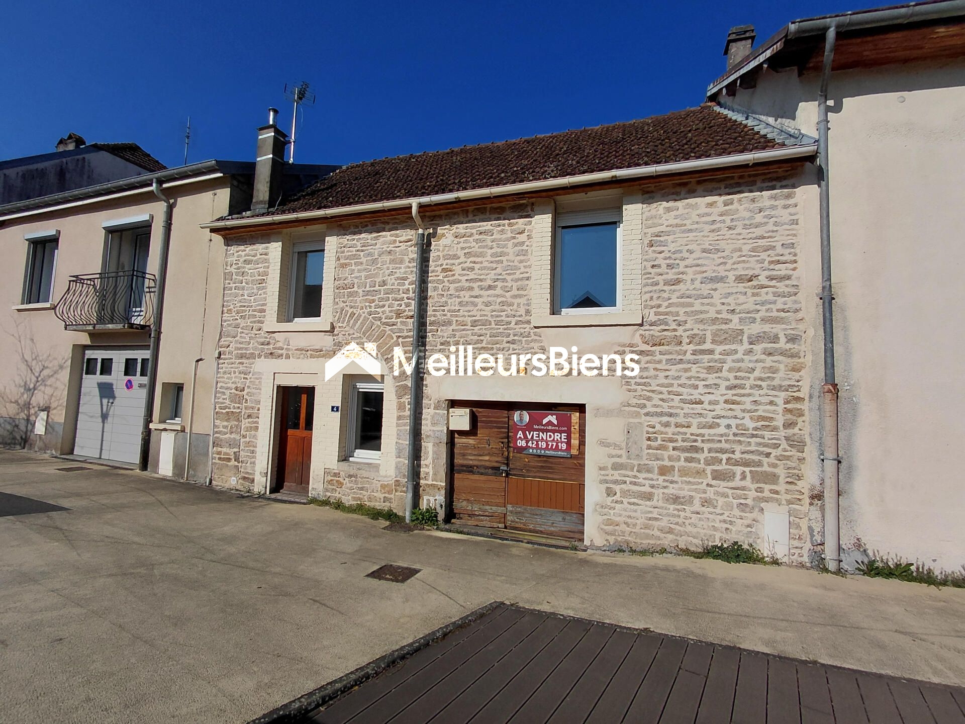 Maison à saisir dans le district