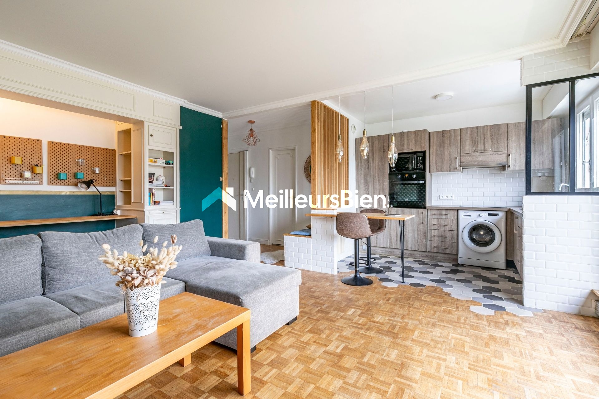 RUEIL-MALMAISON - CENTRE VILLE BOIS PREAU - APPARTEMENT DE 50 M² - 1 CHAMBRE - DERNIER ETAGE - PARKING - CAVE -