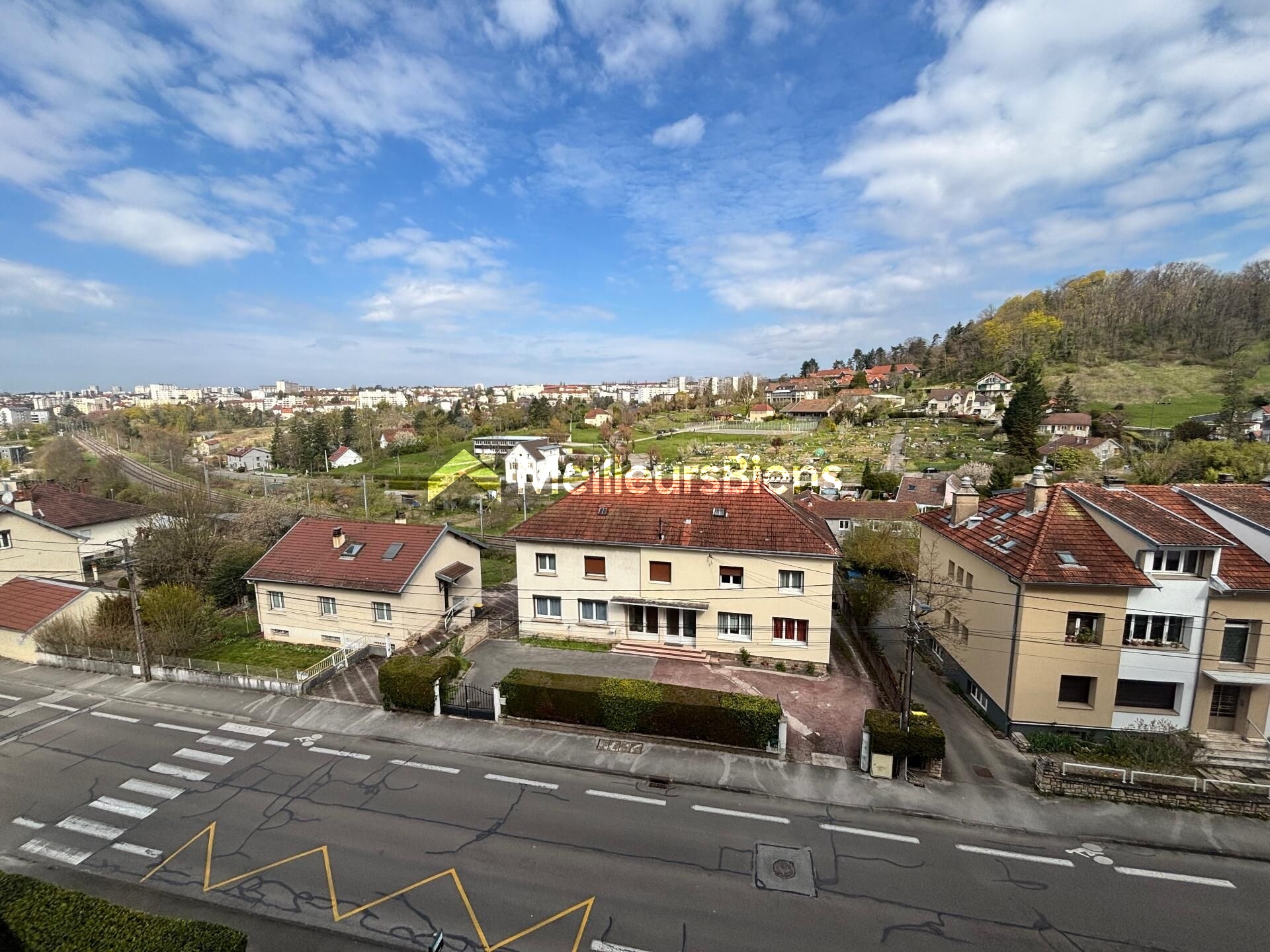 Appartement avec fort potentiel - Proche Chaprais