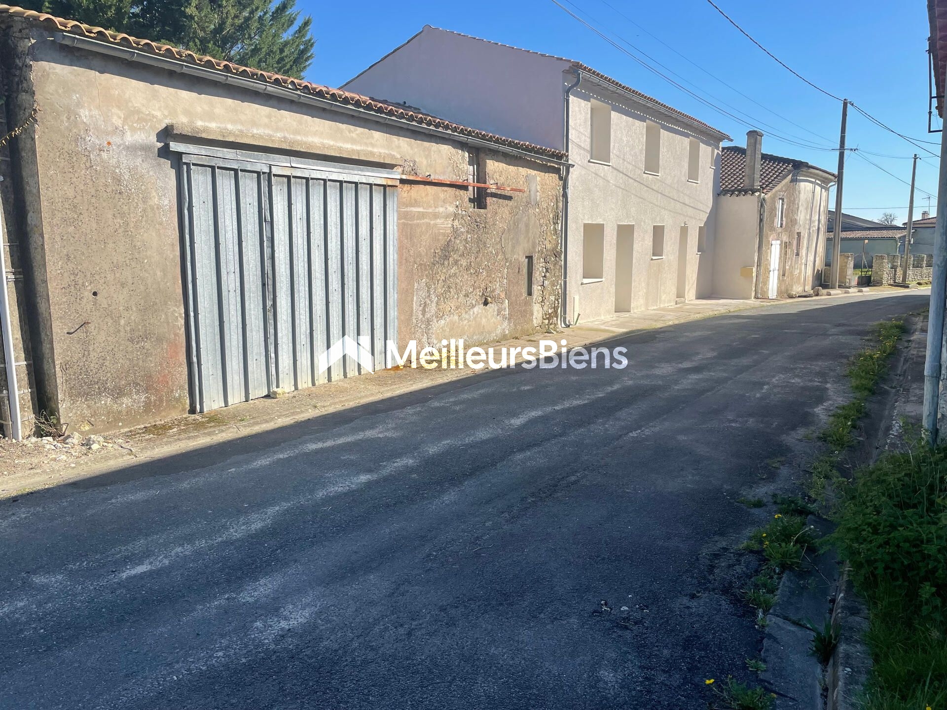 Maison de bourg 120 m2 avec grand garage