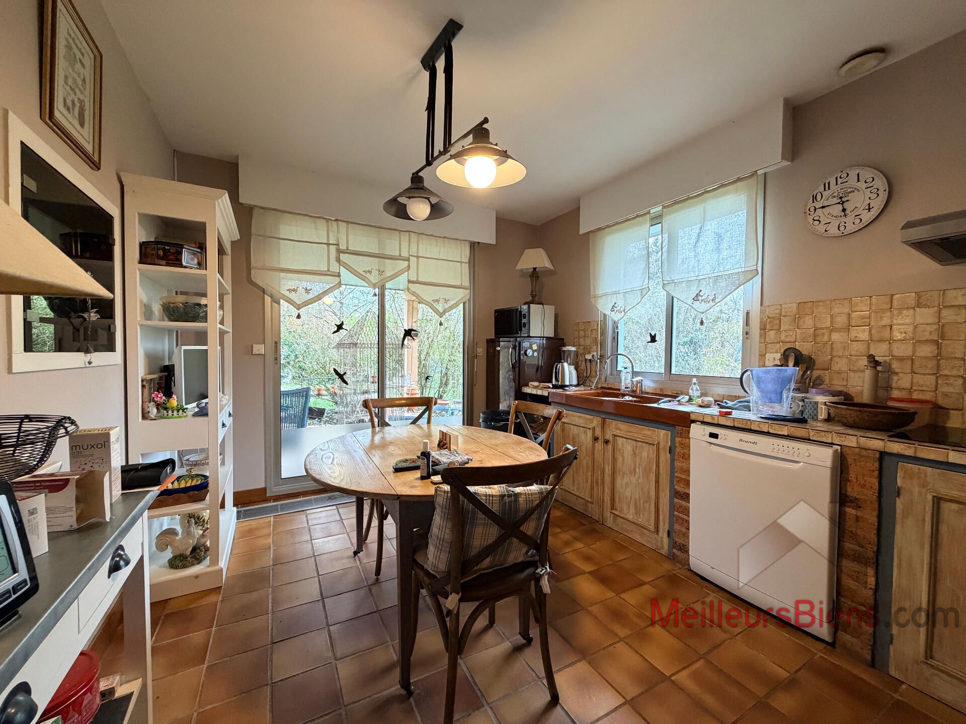 Maison de 183 m2 avec piscine à rénover