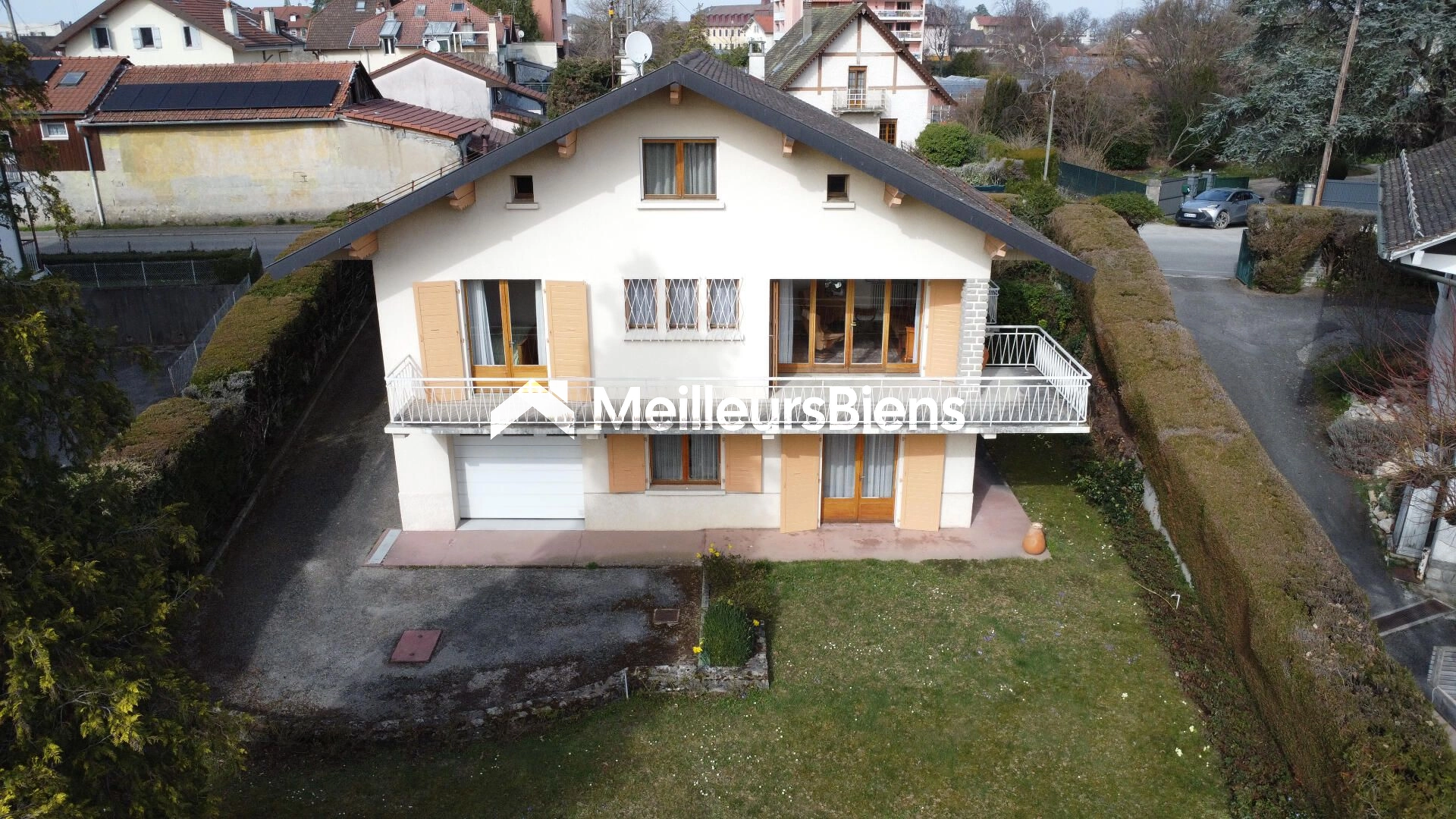 Maison individuelle avec appartement indépendant