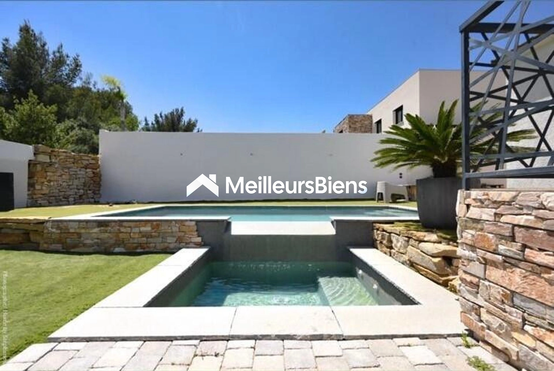Villa T4 - Piscine - Terrasse - Dépendance