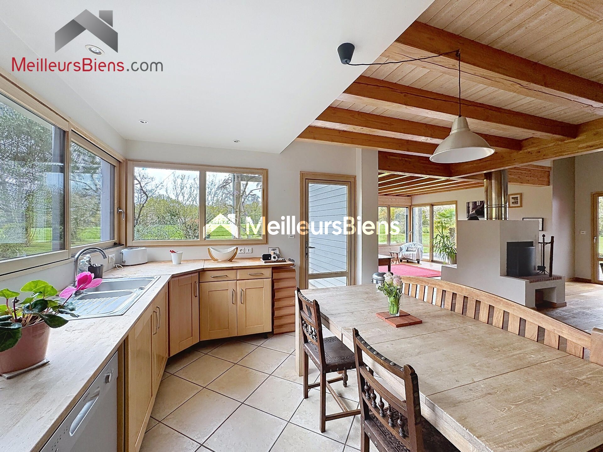 St Molf Maison ossature bois de 253 m² avec parc arboré, géothermie et accès littoral