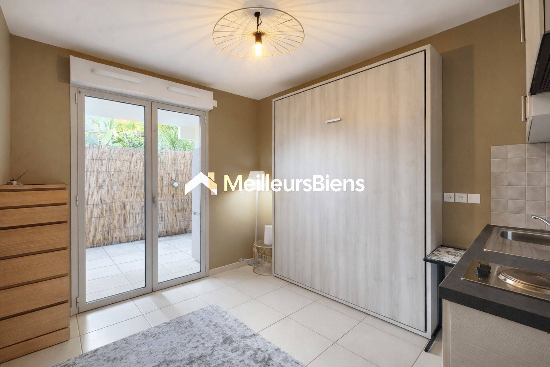 Magnifique studio à deux pas de la mer et de la gare