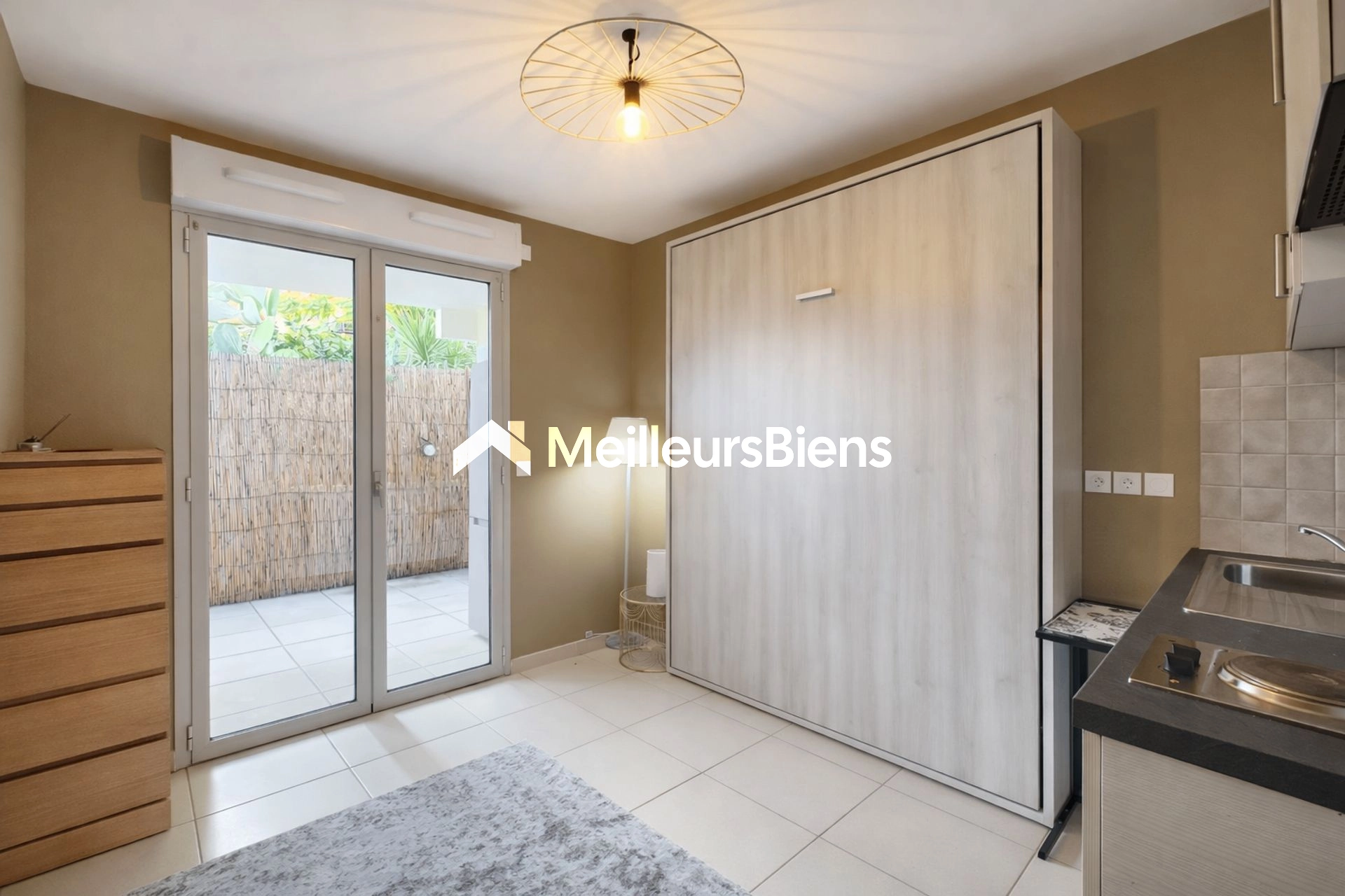 Magnifique studio à deux pas de la mer et de la gare