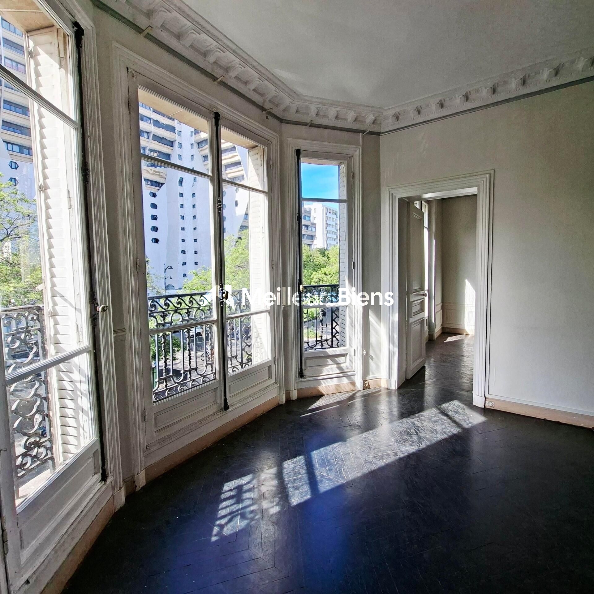 F5 traversant Rare Parquet Moulures Cheminées!