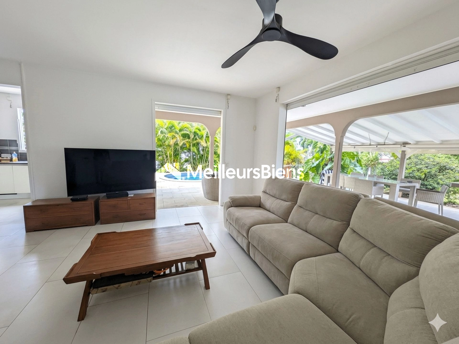 EXCLUSIVITÉ — Villa familiale 172 m² | Piscine au sel | Bungalow | Arnouville, Petit-Bourg