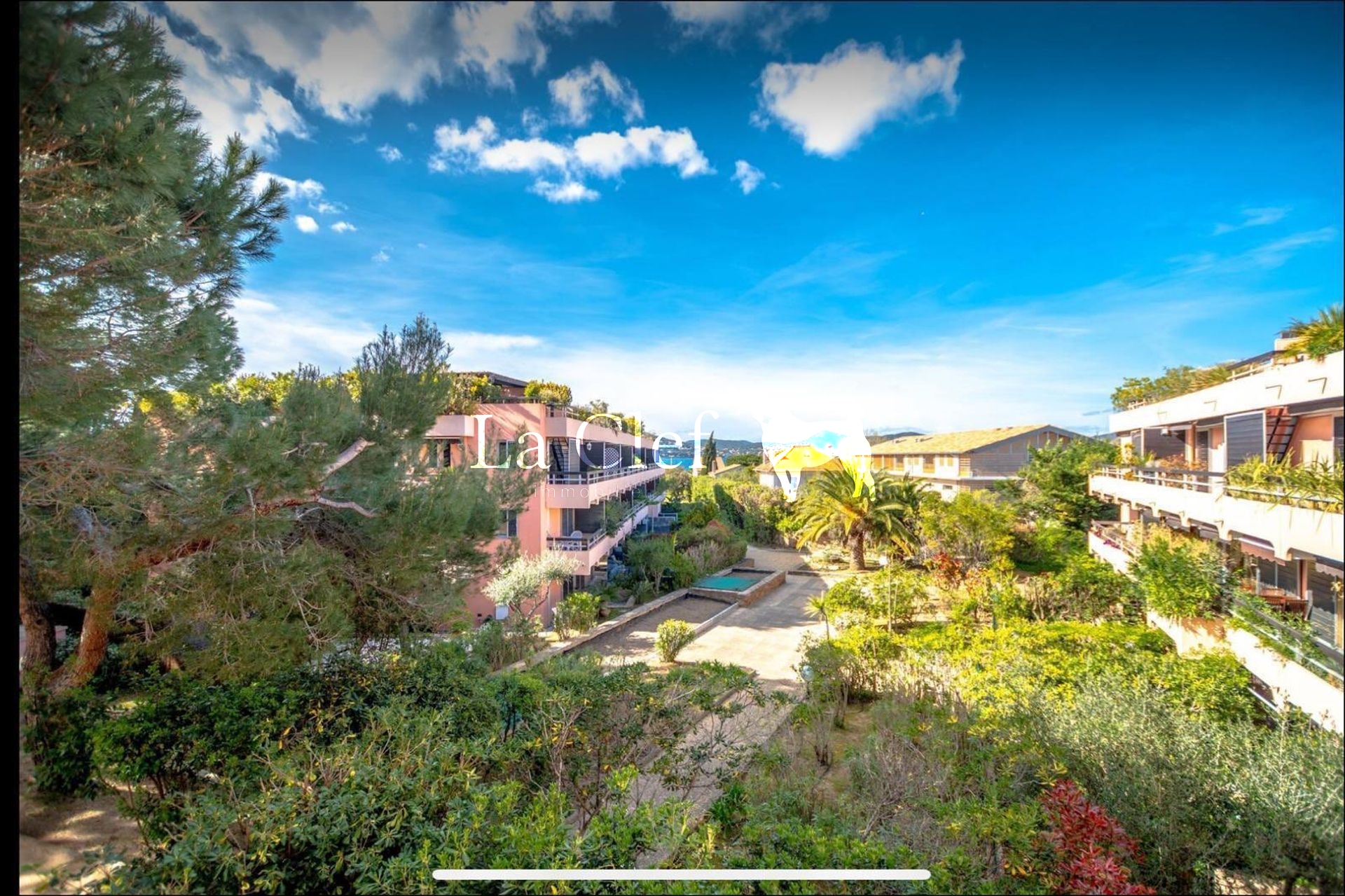 SAINT-TROPEZ APPARTEMENT 62 M2 1 CHAMBRE BALCON
