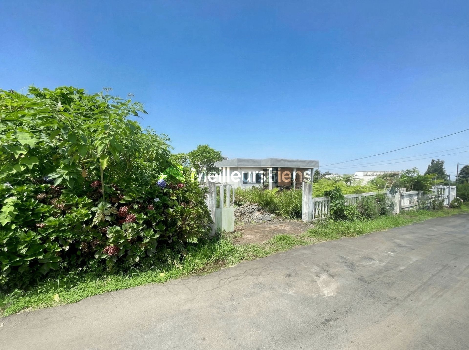 🌿 TERRAIN CONSTRUCTIBLE 640 m² (LOT A) – PLAT - ACCÈS DIRECT – 125 €/m2 – SAINT-JOSEPH