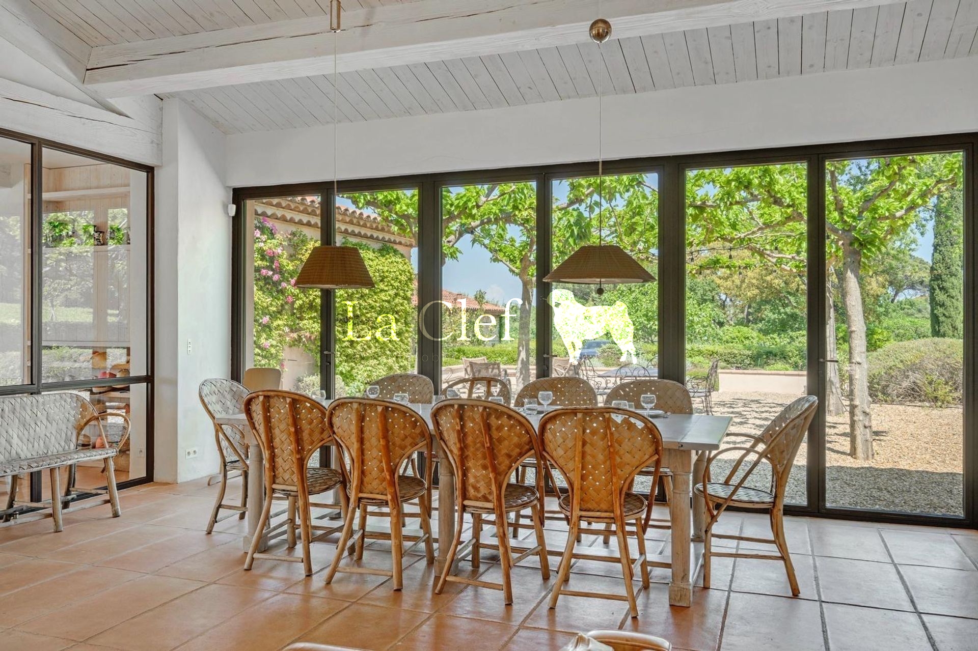 ROQUEBRUNE SUR ARGENS VILLA 7 PIÈCES  5 CHAMBRES  170 m² VUE GOLFE