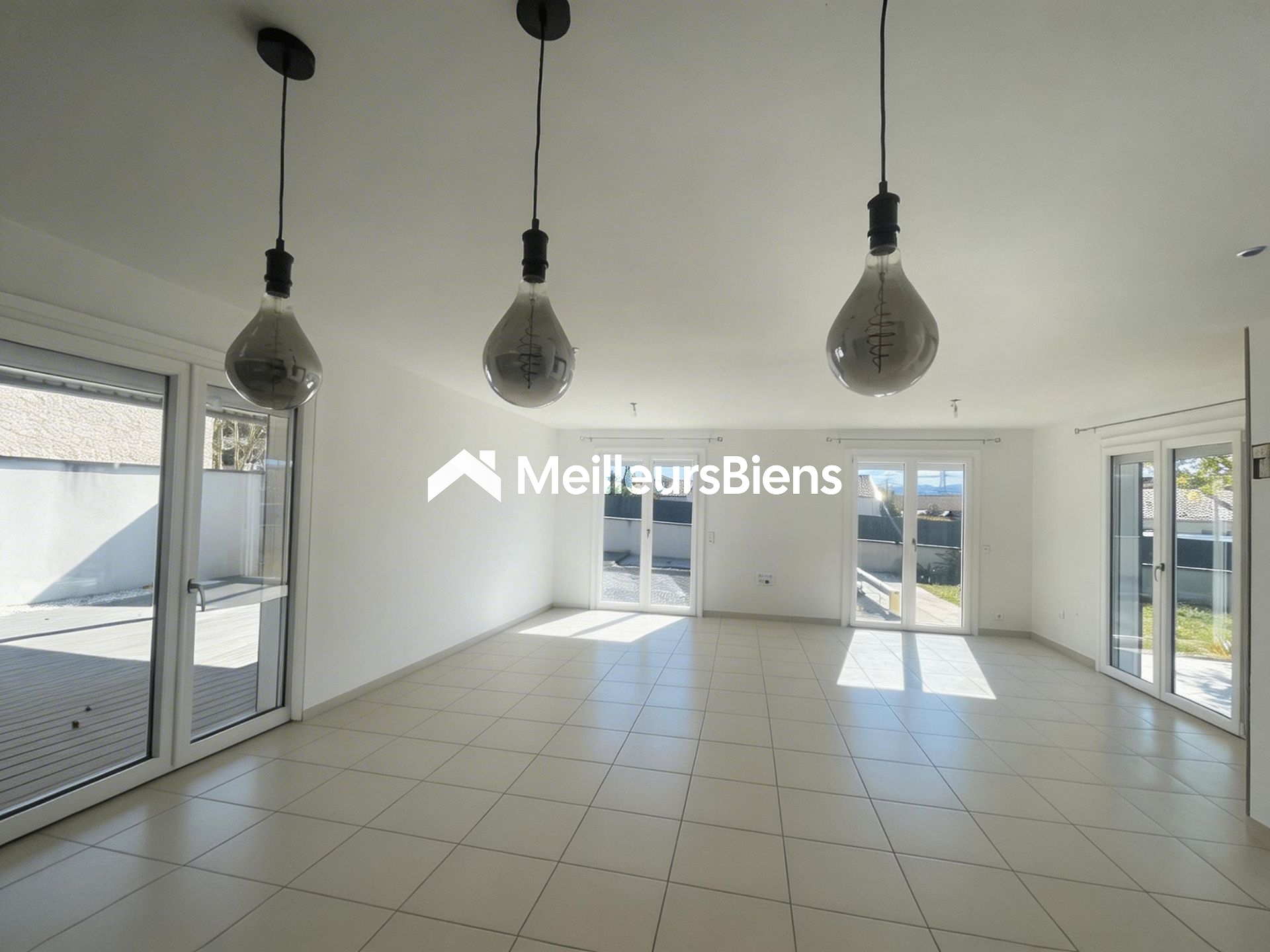Maison individuelle avec piscine