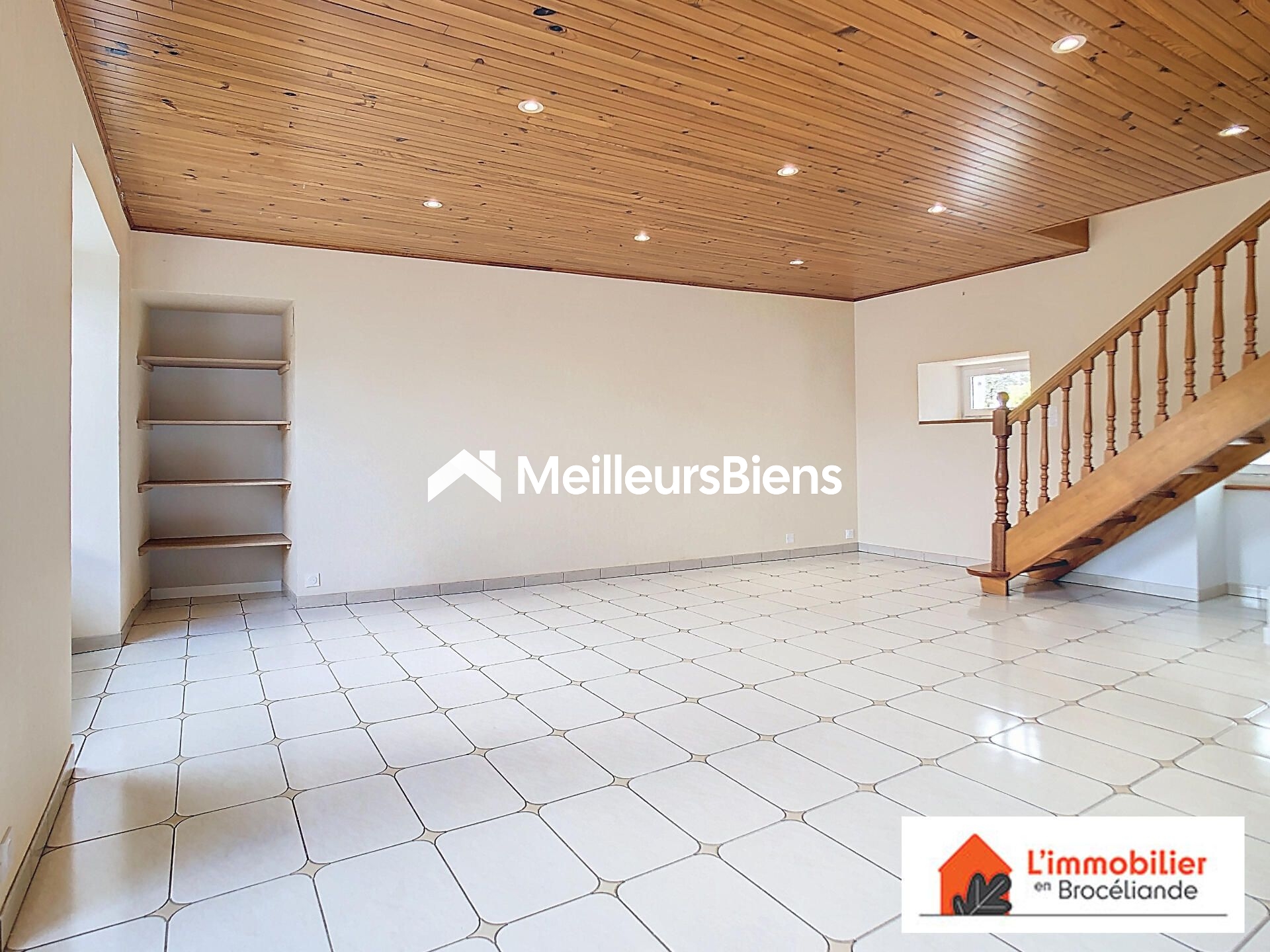 Grande maison à louer en centre de Guer