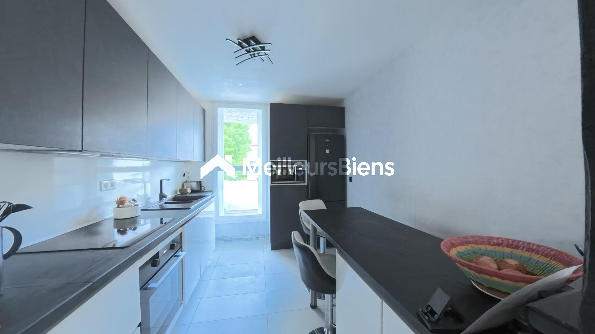 Combs la Ville Appartement effet maison 83,45 m² Carrez, triplex non mitoyen, grande terrasse - ravalement 03/26 - Garage&parking intérieur -aucun travaux à prévoir