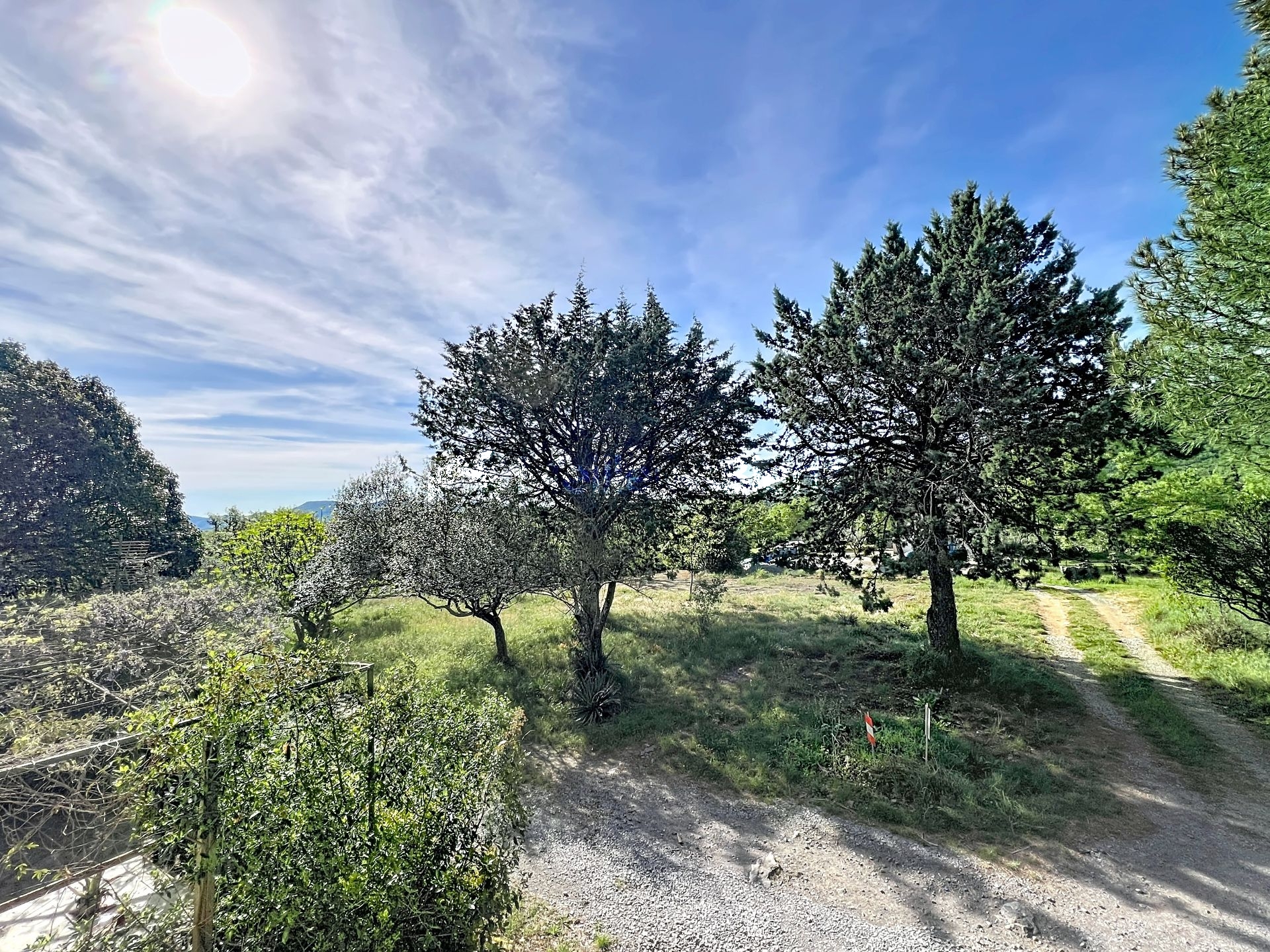 Sud Ardèche - Saint Paul Le Jeune : Maison 138 m2 - 2 logements - Garage indépendant - Terrain 2877 m2