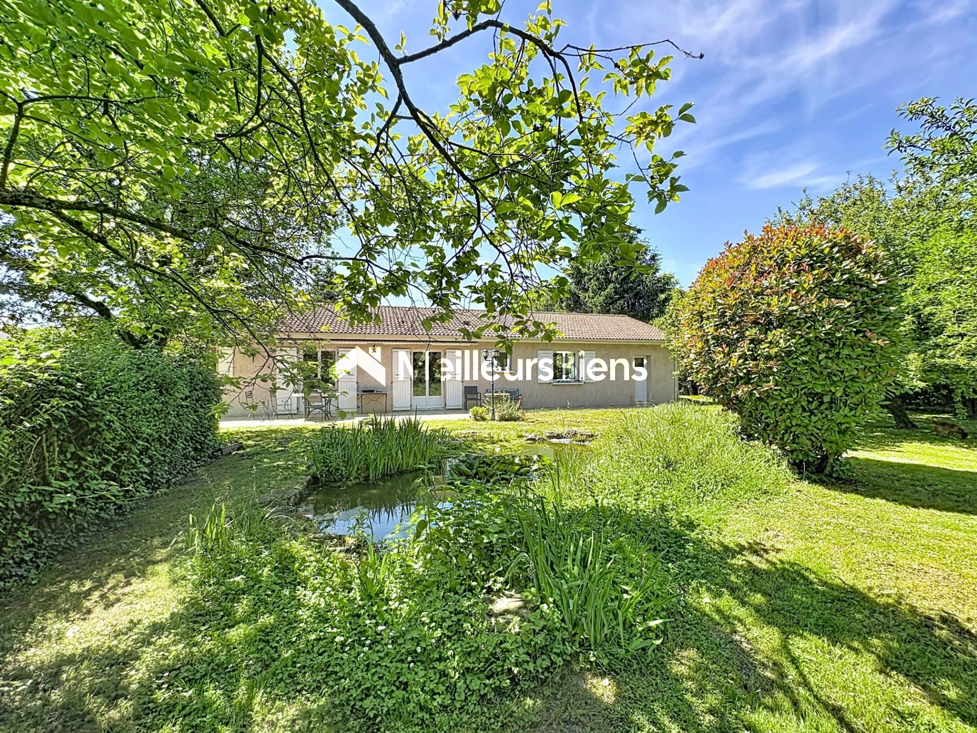 Maison de 150m² edifiée sur un terrain de 1500m²