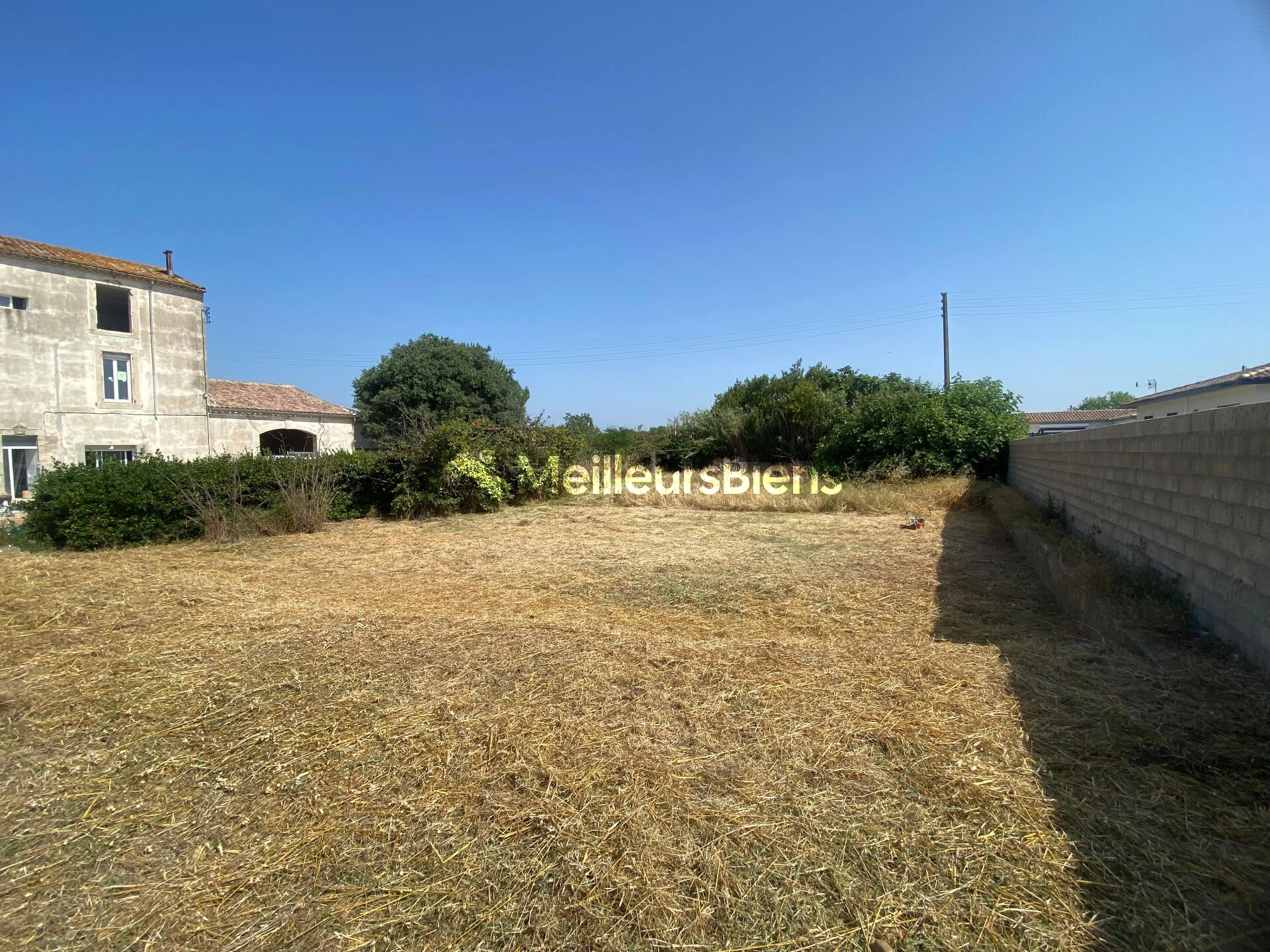 Terrain constructible de 305m², hors lotissement à Béziers !