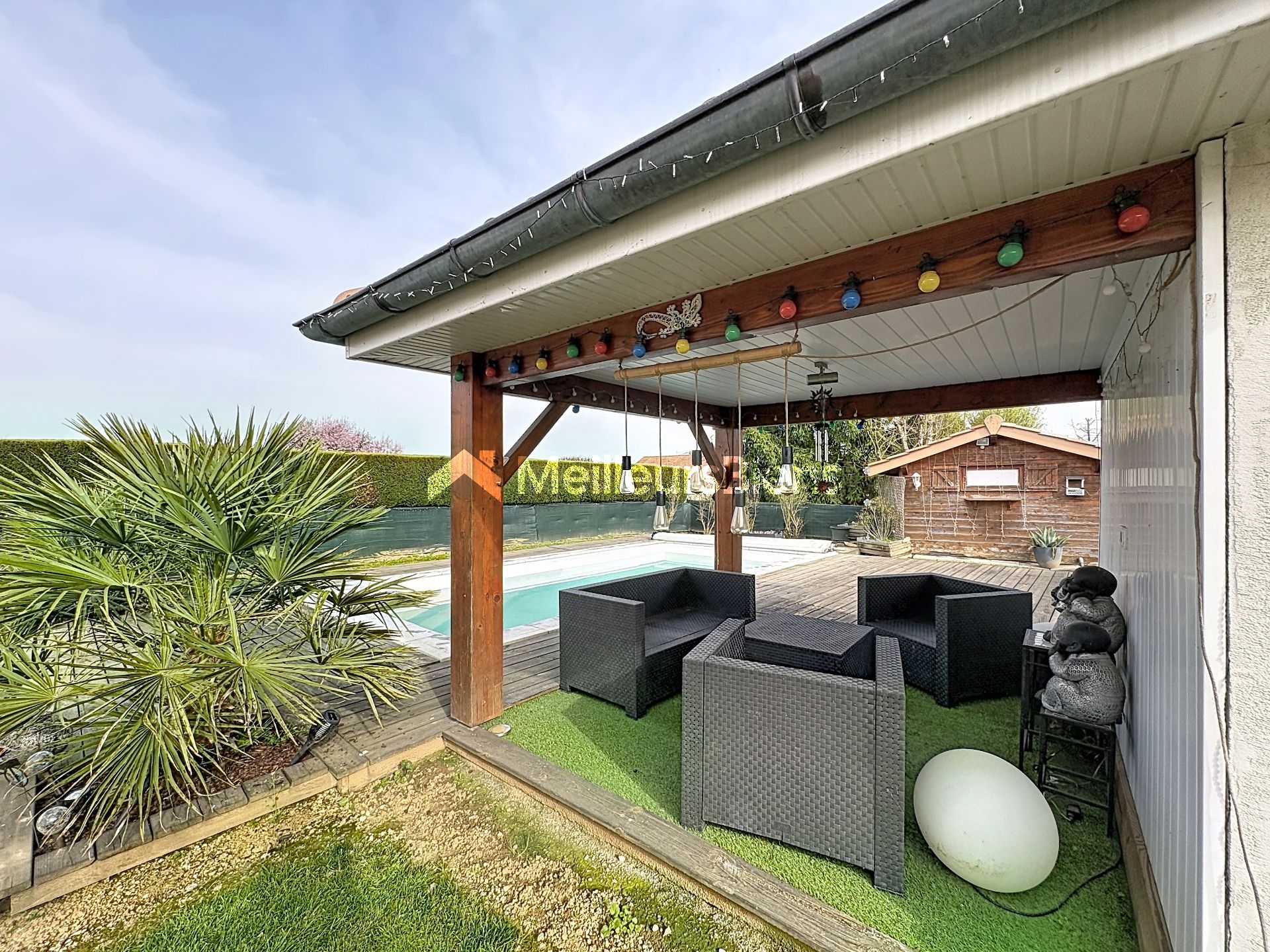 Maison de plain-pied de 97m² sur un terrain de 750m² avec piscine
